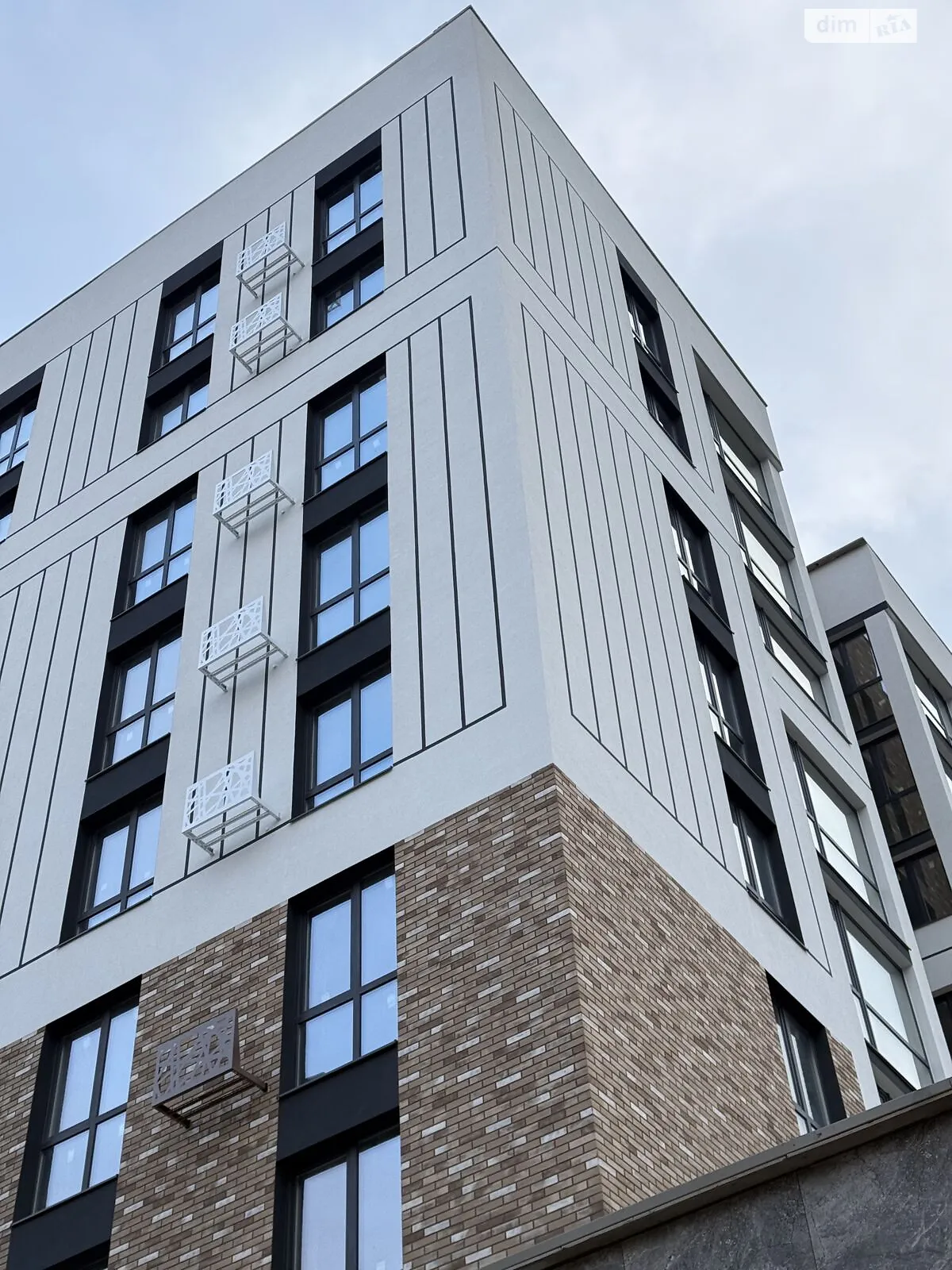 1-комнатная квартира 52.6 кв. м в Луцке, просп. Возрождение, 32 - фото 1