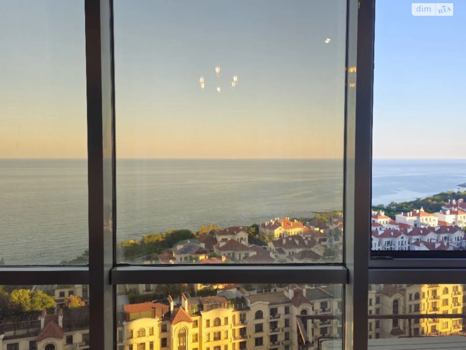 Продается 1-комнатная квартира 41.5 кв. м в Одессе, бул. Французский, 60В - фото 1