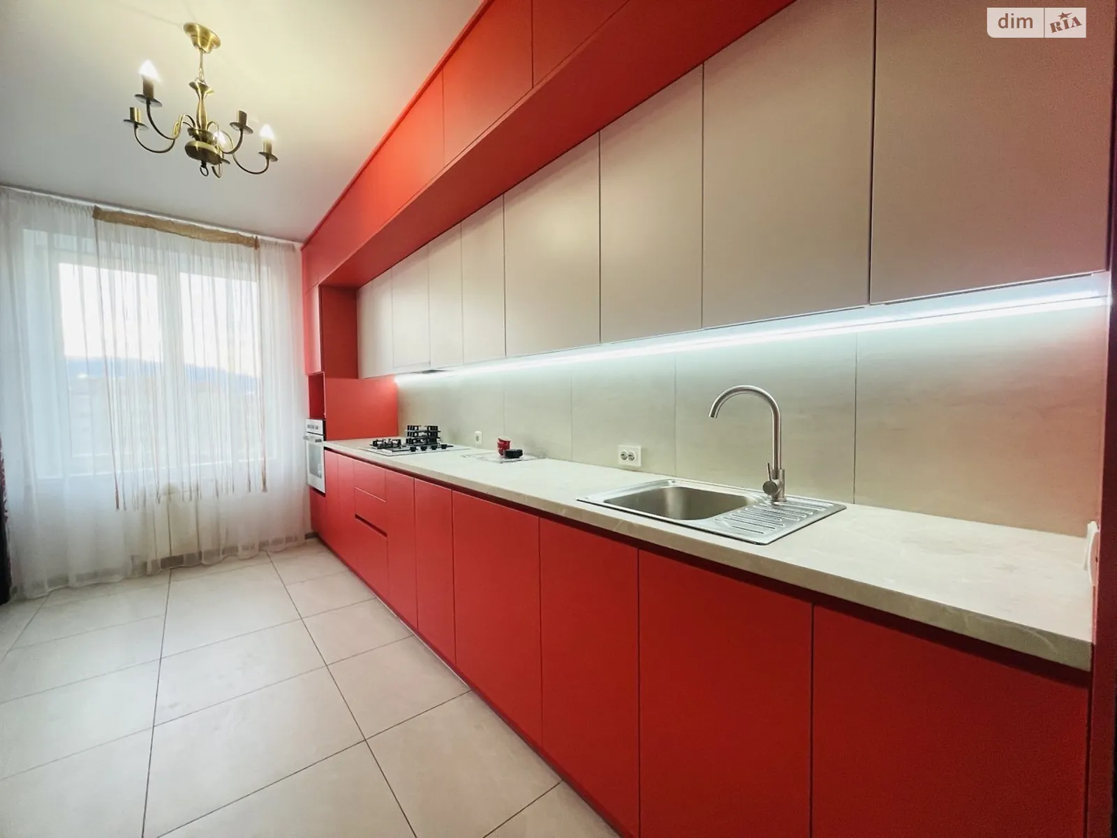 Сдается в аренду 2-комнатная квартира 75 кв. м в Ивано-Франковске, ул. Химиков - фото 1