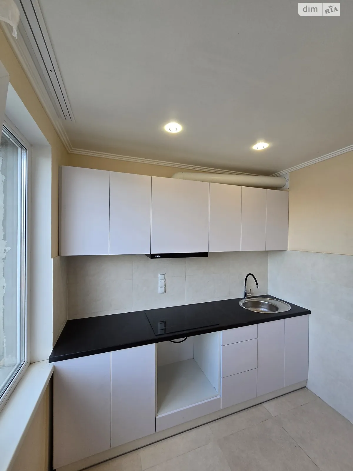 Здається в оренду 3-кімнатна квартира 72.7 кв. м у Києві, вул. Героїв Дніпра, 22 - фото 1