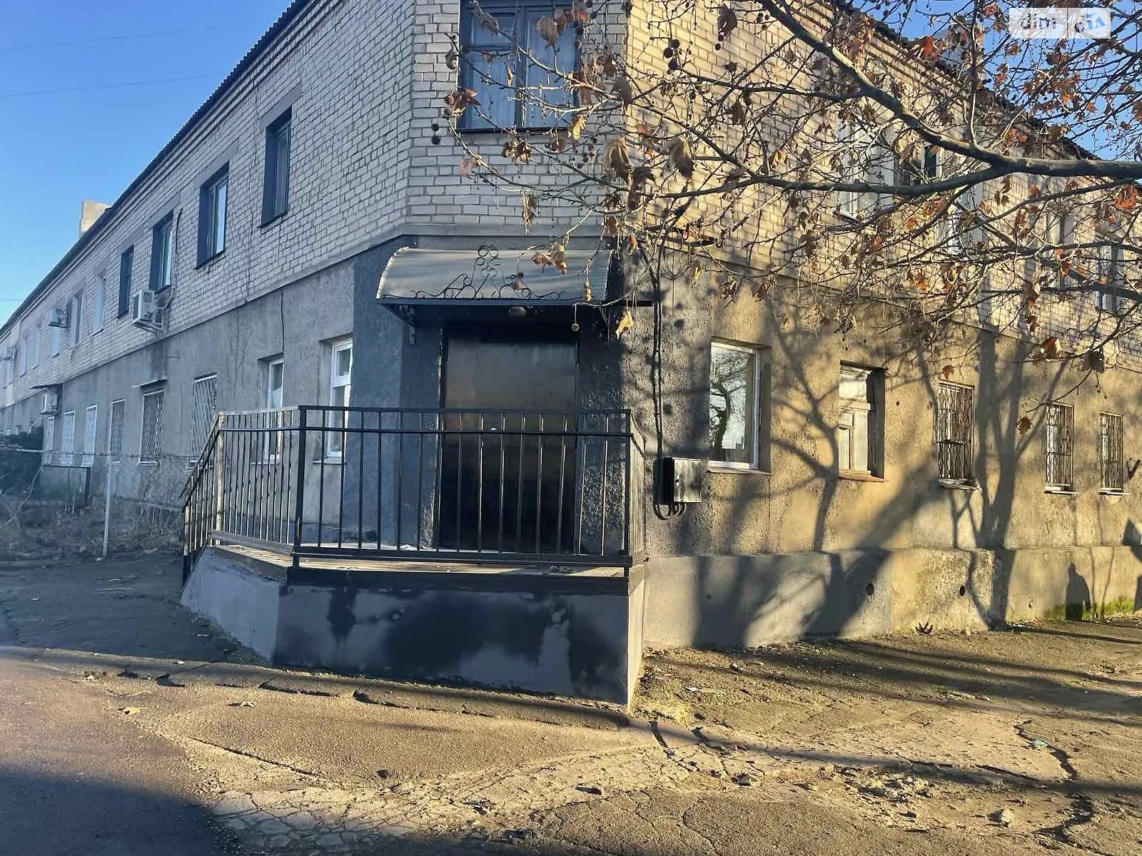 Сдается в аренду помещения свободного назначения 24.7 кв. м в 3-этажном здании, цена: 7000 грн - фото 1