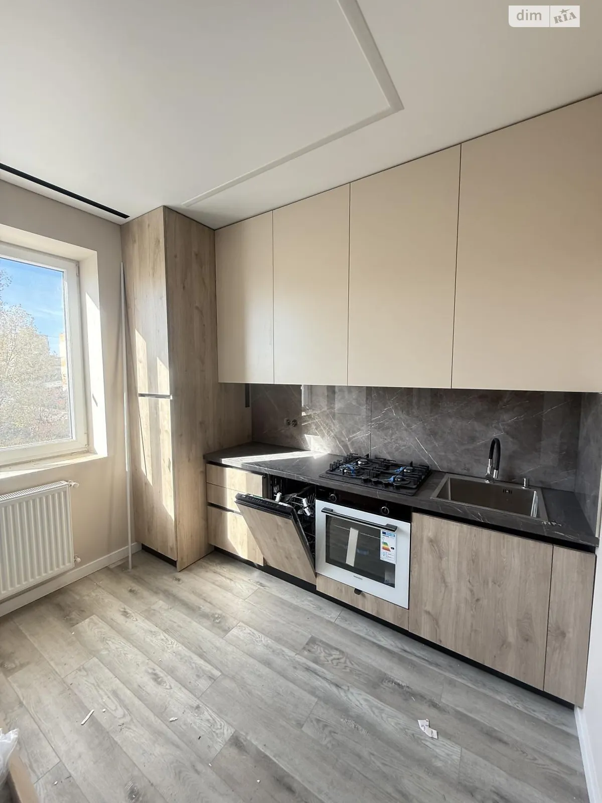 Продается 1-комнатная квартира 34 кв. м в Ужгороде, ул. Богомольца - фото 1