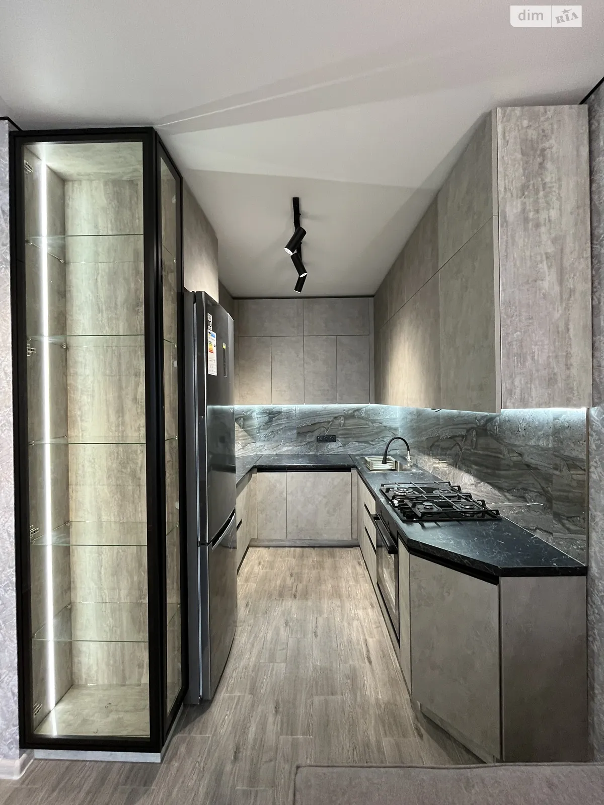 Продається 2-кімнатна квартира 55 кв. м у Стрижавці, вул. Київська, 224 корпус 8 - фото 1