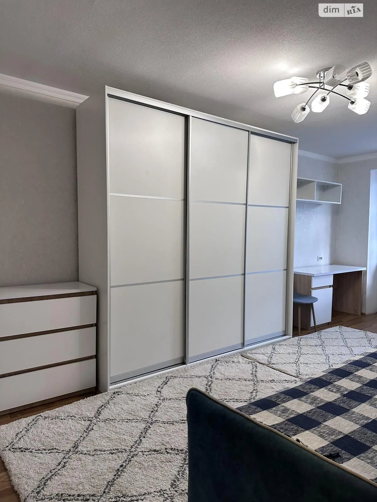 Продається 1-кімнатна квартира 34 кв. м у Дніпрі, вул. Степана Бандери(Шмідта), 21 - фото 1