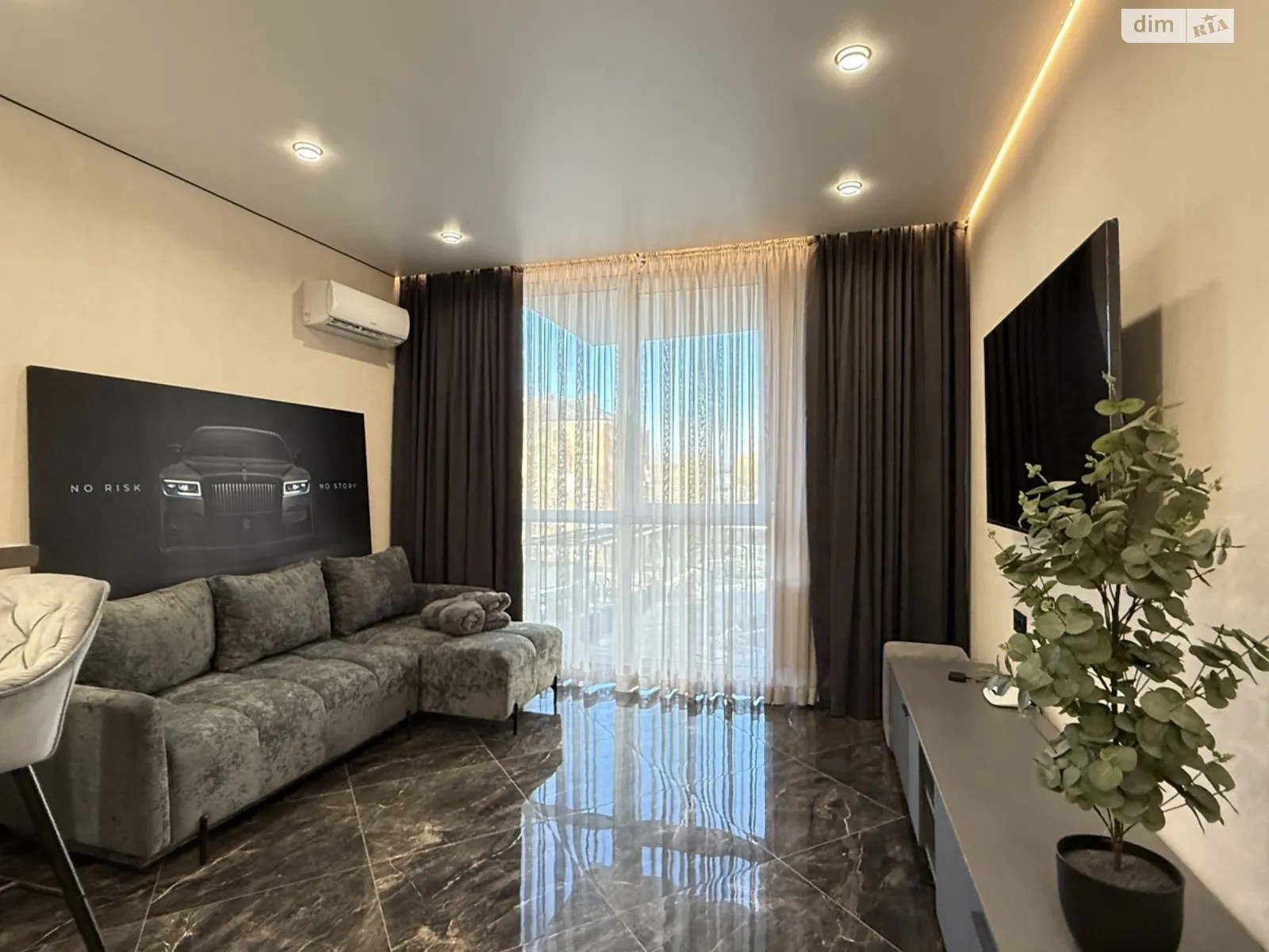 Продается 1-комнатная квартира 56 кв. м в Виннице, пер. Кирпичный - фото 1