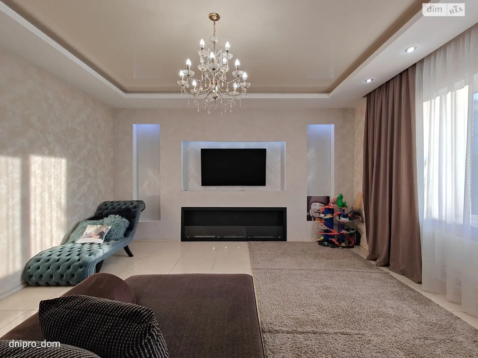 Продается дом на 2 этажа 254.4 кв. м с баней/сауной, цена: 220000 $ - фото 1