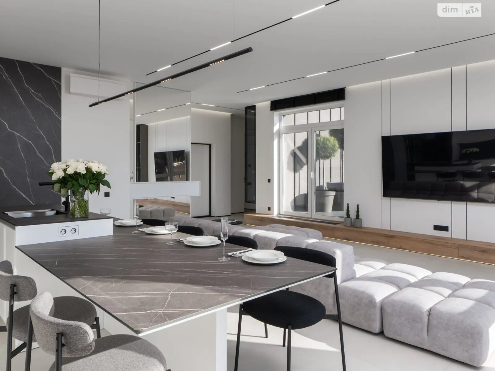 вул. Університетська, 17А Олександрівська Слобідка Київ ЖК Солом'янський - фото 1