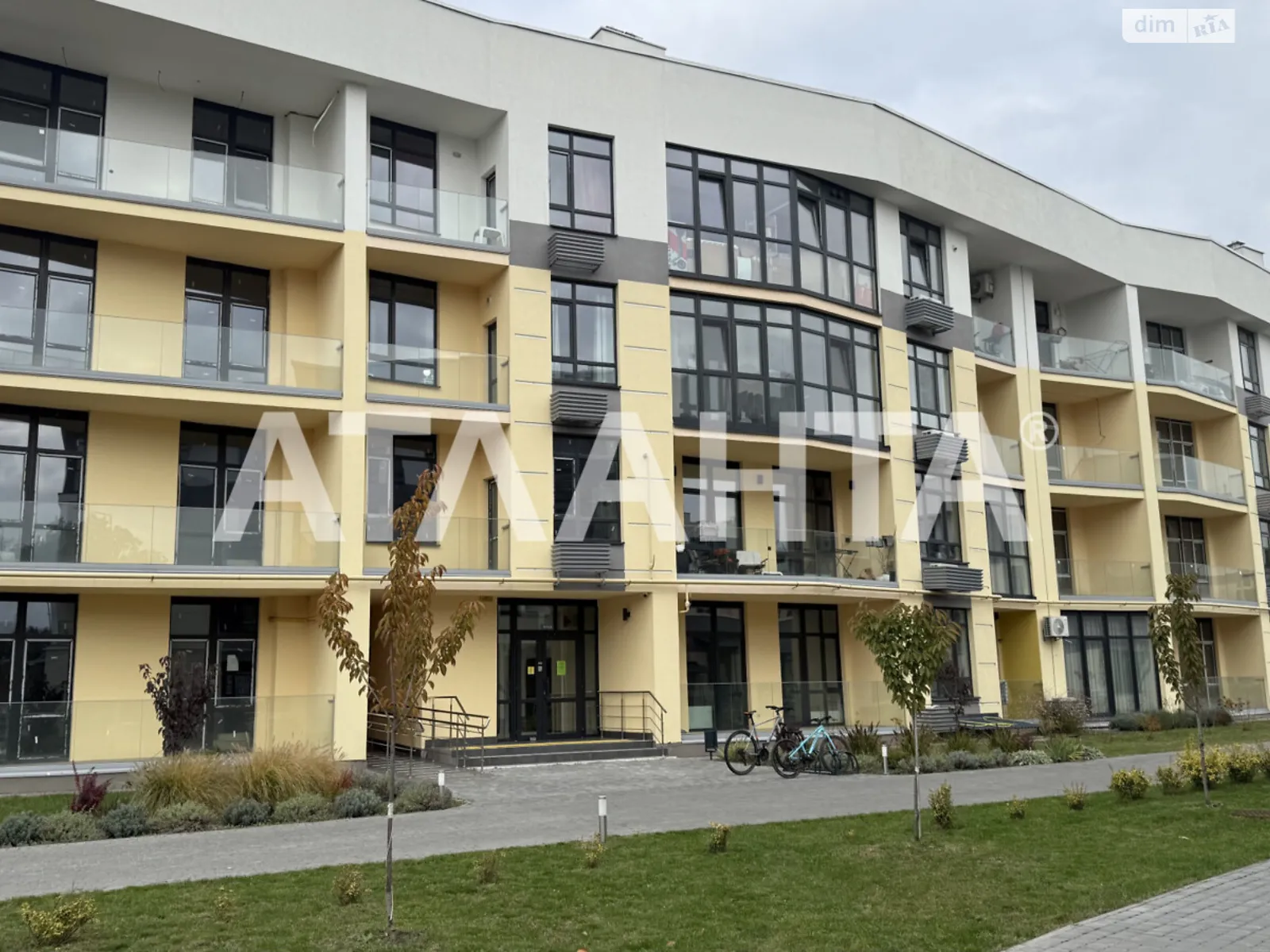 Продается 1-комнатная квартира 40.3 кв. м в Киеве, ул. Дубищанская, 3 - фото 1