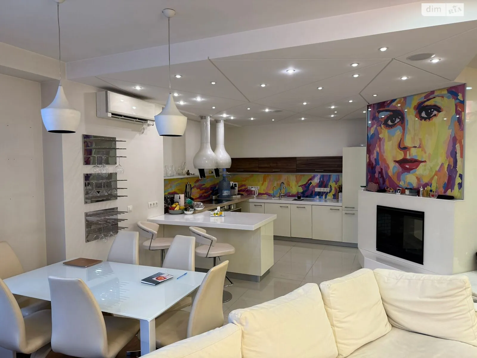 Продается 3-комнатная квартира 126.9 кв. м в Киеве, ул. Василия Тютюнника, 37/1 - фото 1