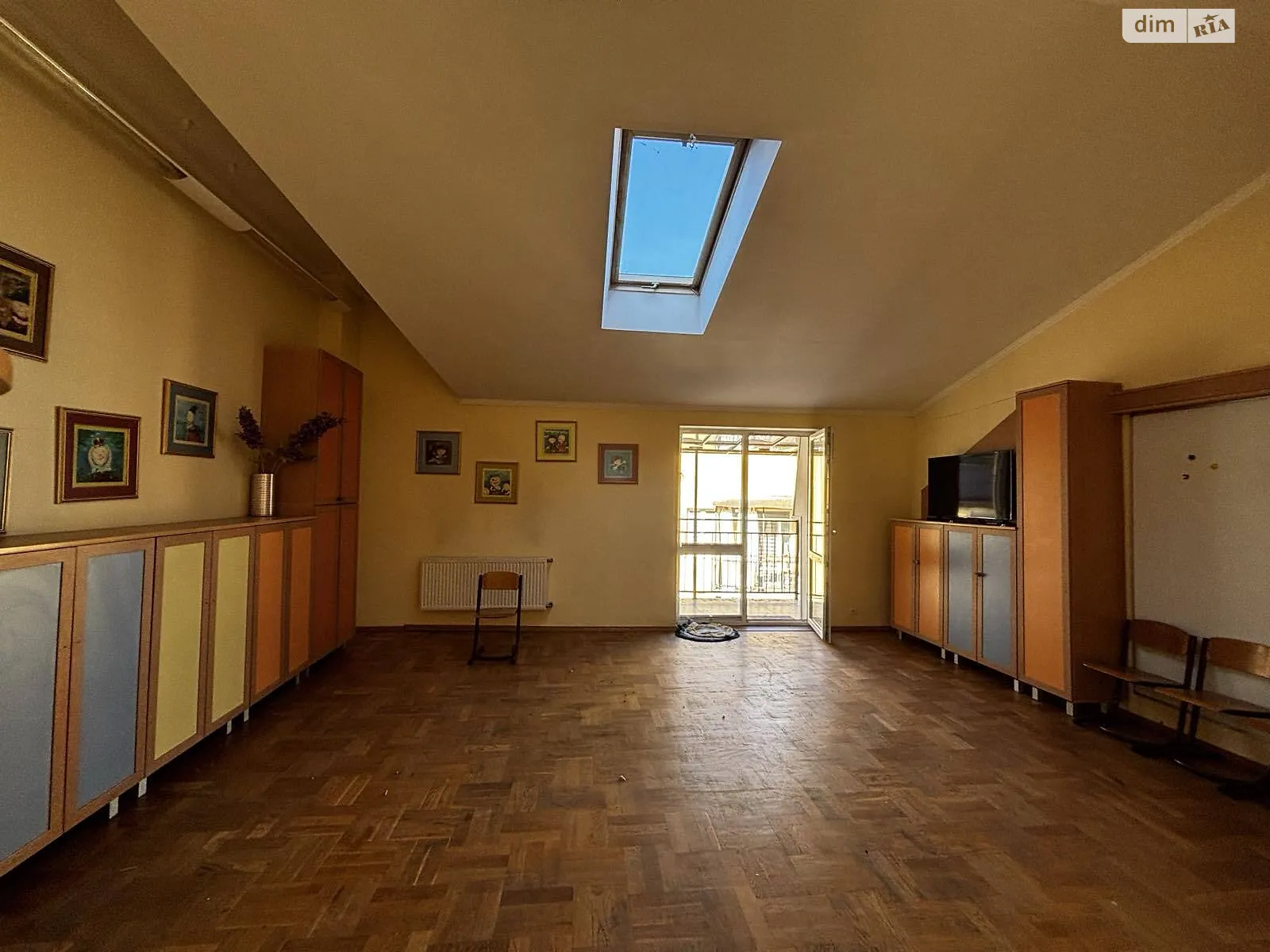 Сдается в аренду офис 210 кв. м в бизнес-центре, цена: 1470 $ - фото 1