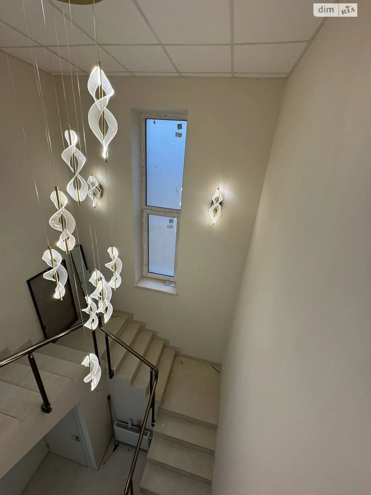 10-й масив, ж/м Дружний Лиманка, цена: 2000000 $ - фото 1