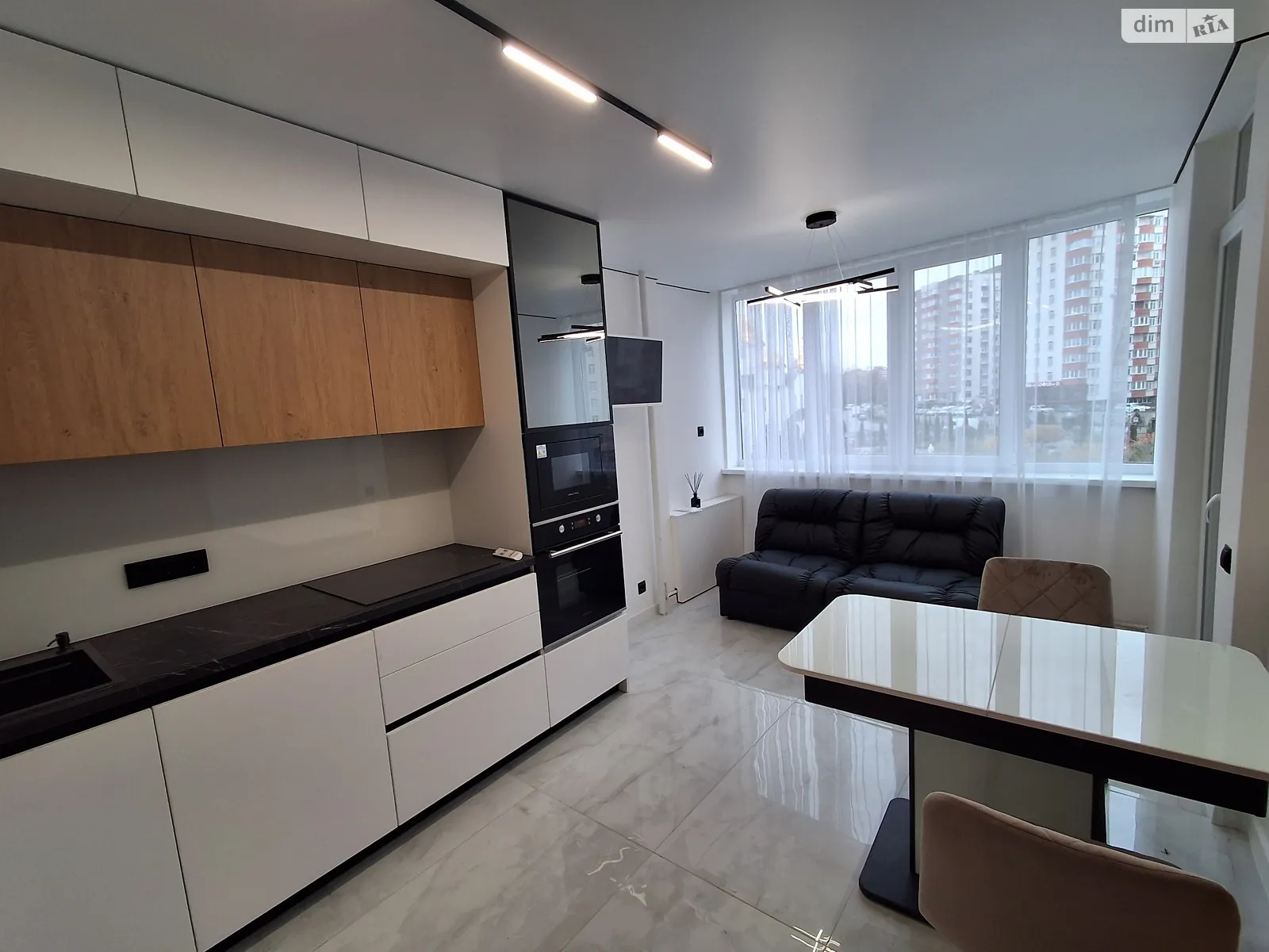 2-комнатная квартира 68 кв. м в Тернополе, ул. Киевская - фото 1