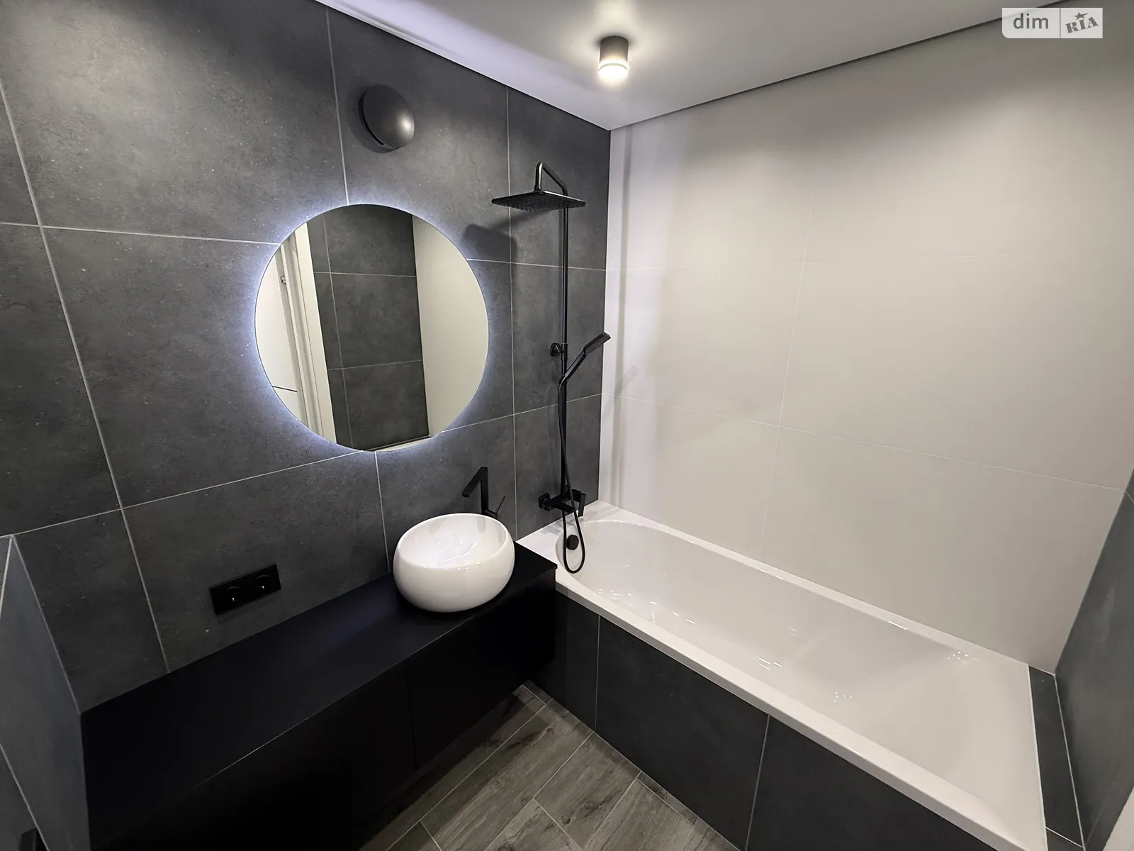 Продается 1-комнатная квартира 38.1 кв. м в Полтаве, ул. Великотырновская, 4А - фото 1