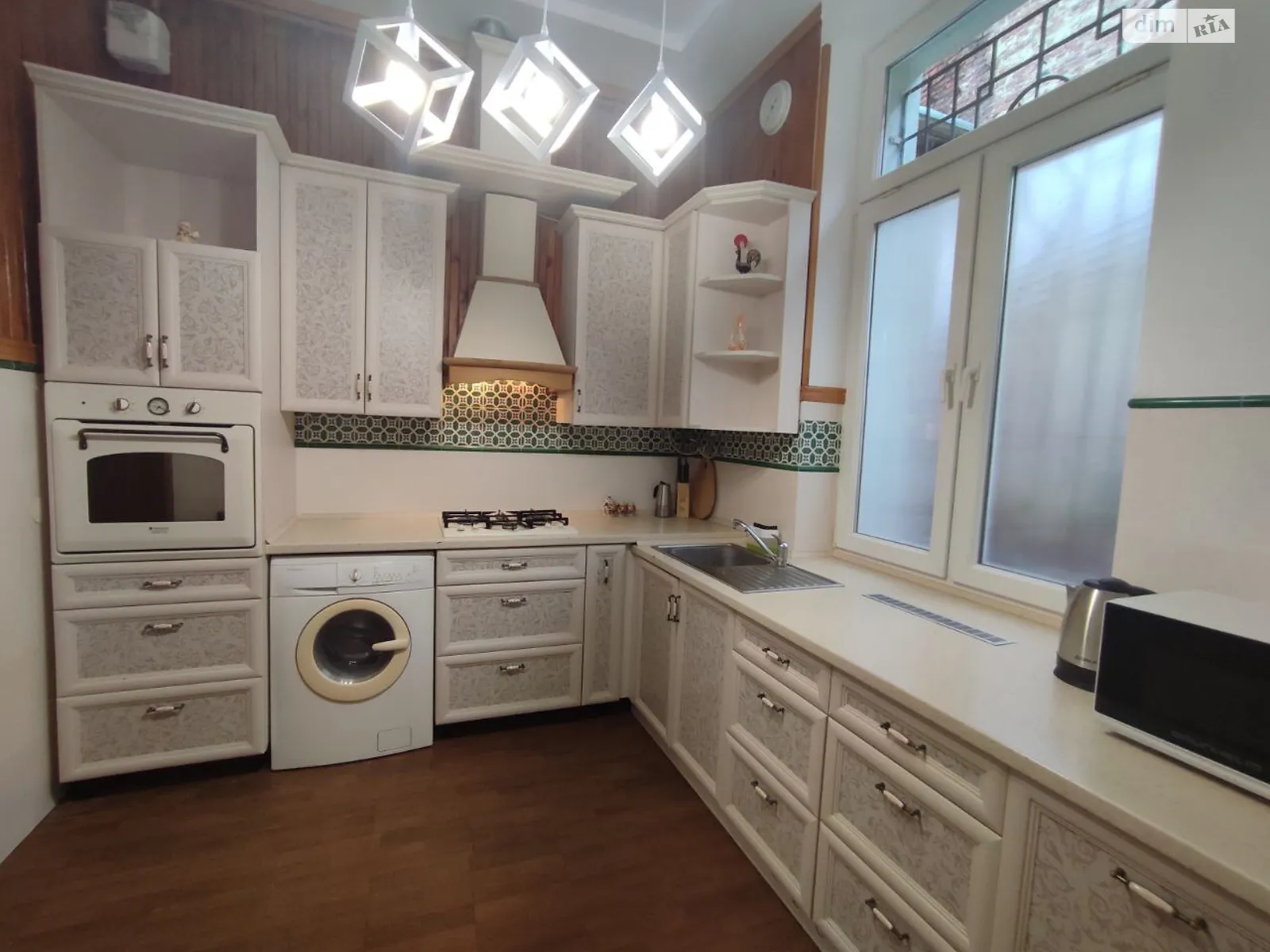 Сдается в аренду 2-комнатная квартира 49.8 кв. м в Львове, ул. Долинского - фото 1