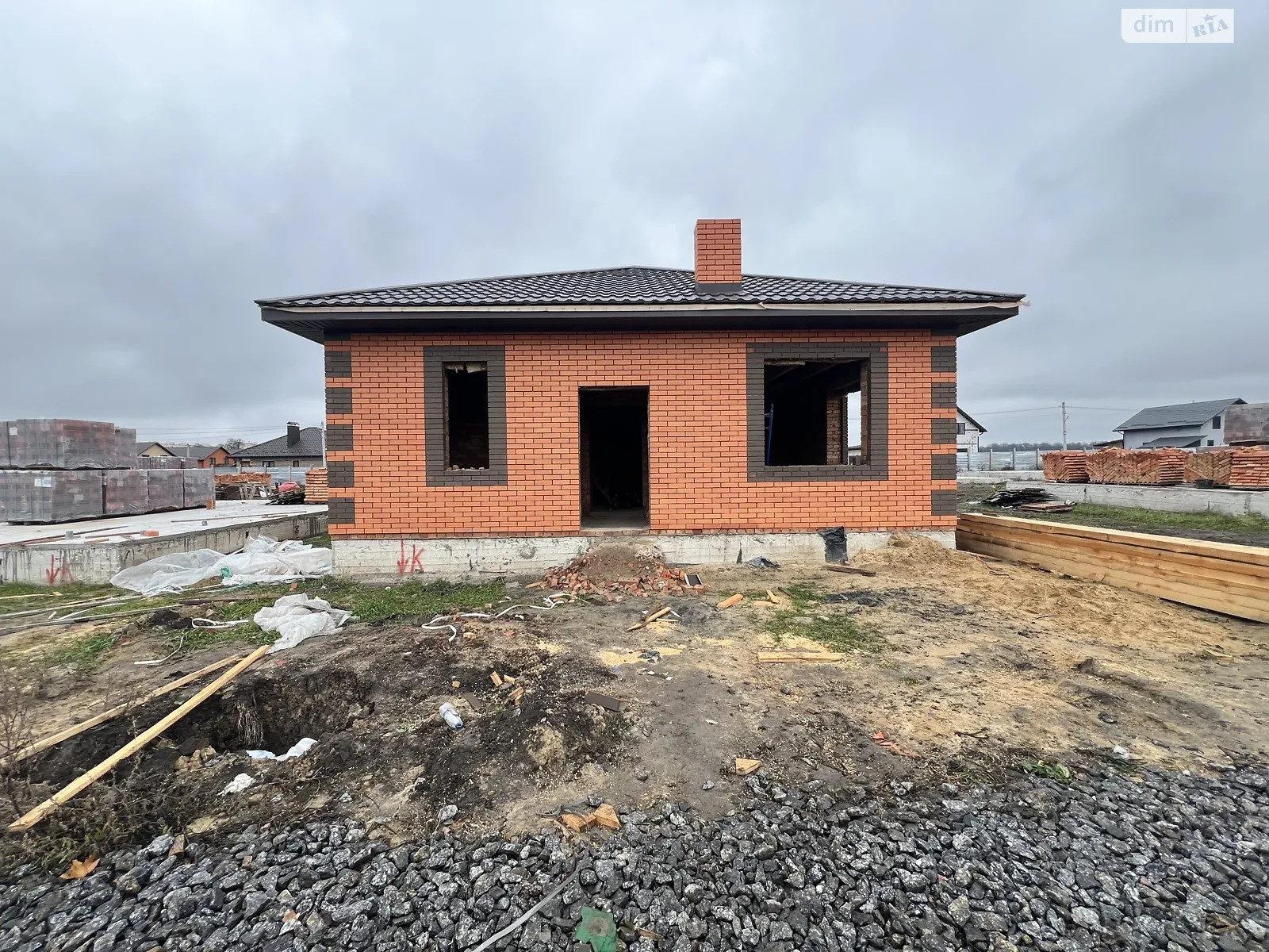 Продается одноэтажный дом 73 кв. м с камином, цена: 64999 $ - фото 1