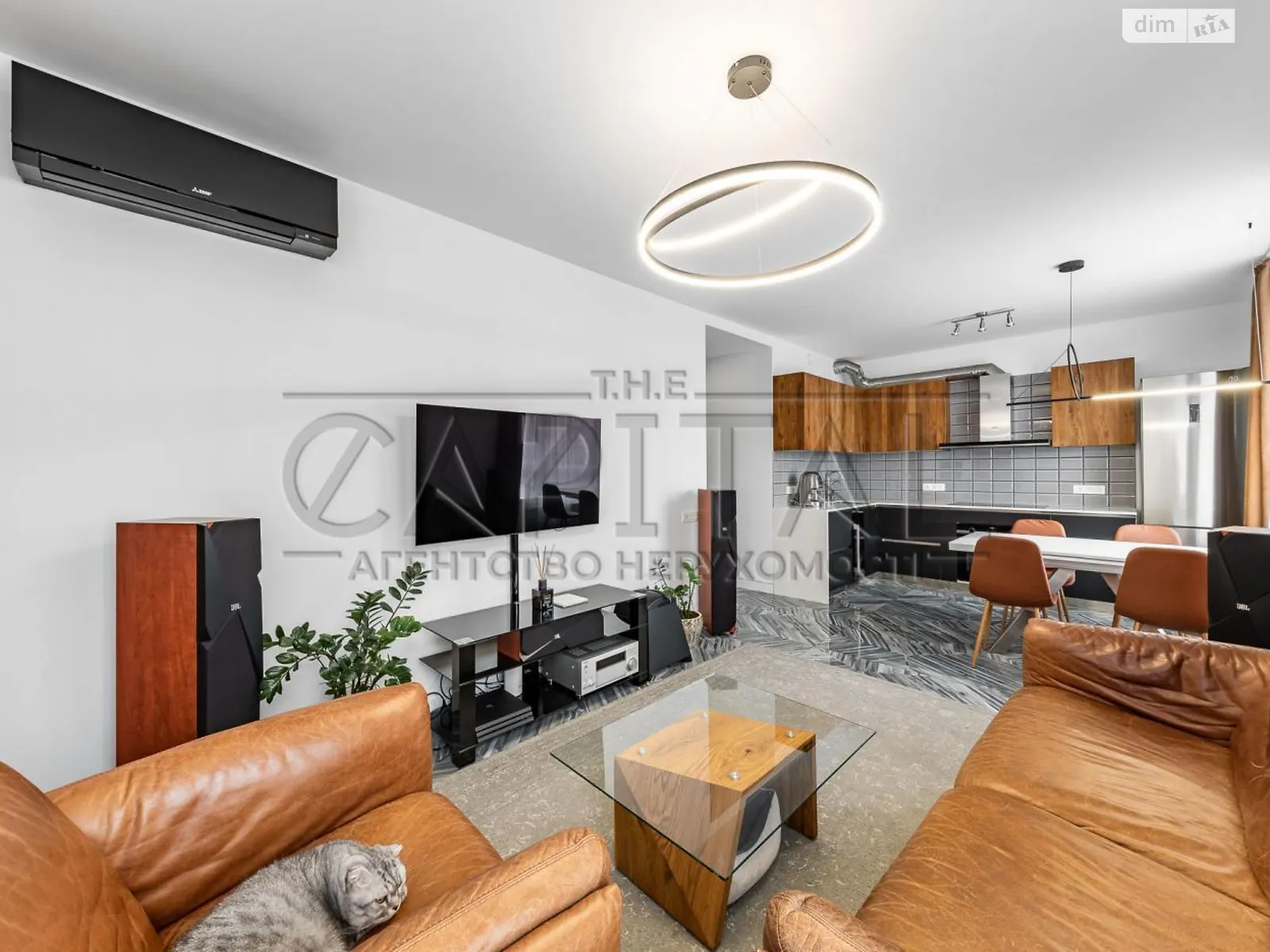 Продается 3-комнатная квартира 70.2 кв. м в Киеве, ул. Маккейна Джона, 7 - фото 1