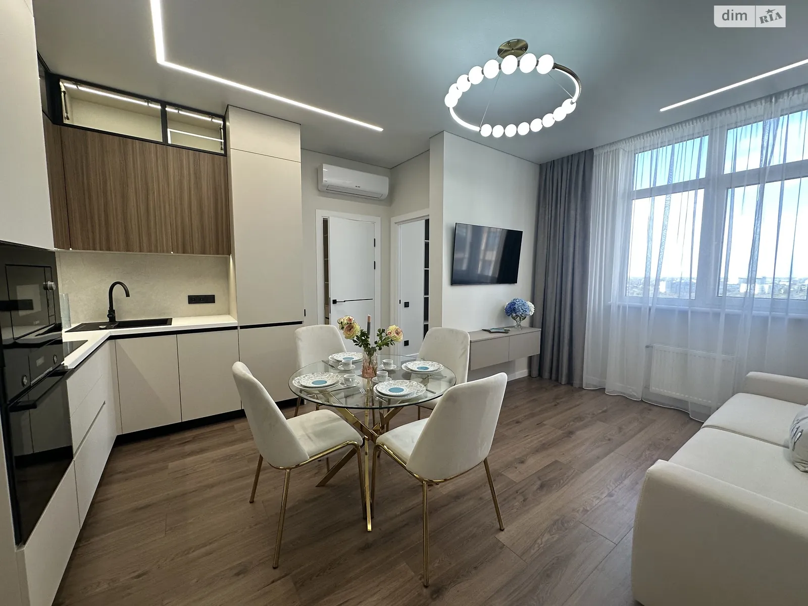 Продается 2-комнатная квартира 59 кв. м в Одессе, ул. Краснова - фото 1