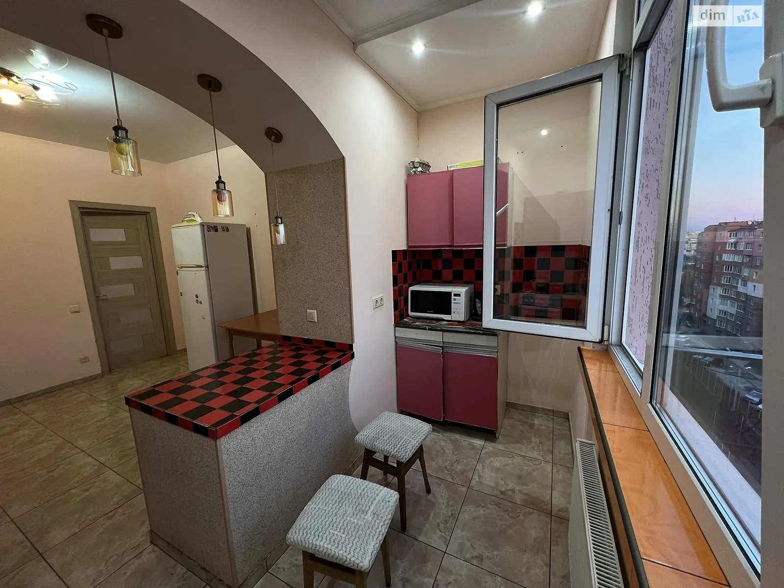 Сдается в аренду 1-комнатная квартира 47 кв. м в Хмельницком, цена: 10000 грн - фото 1