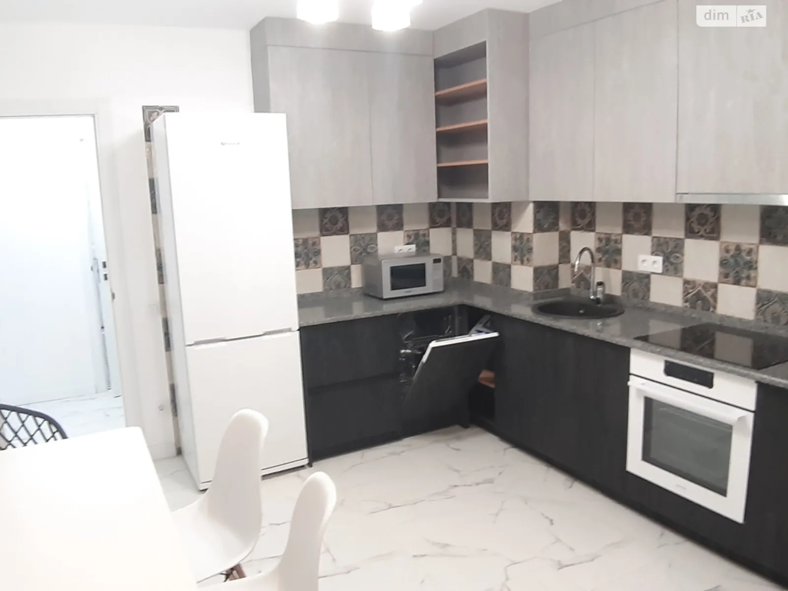 Сдается в аренду 2-комнатная квартира 76 кв. м в Вышгороде, ул. Кургузова, 11Д - фото 1