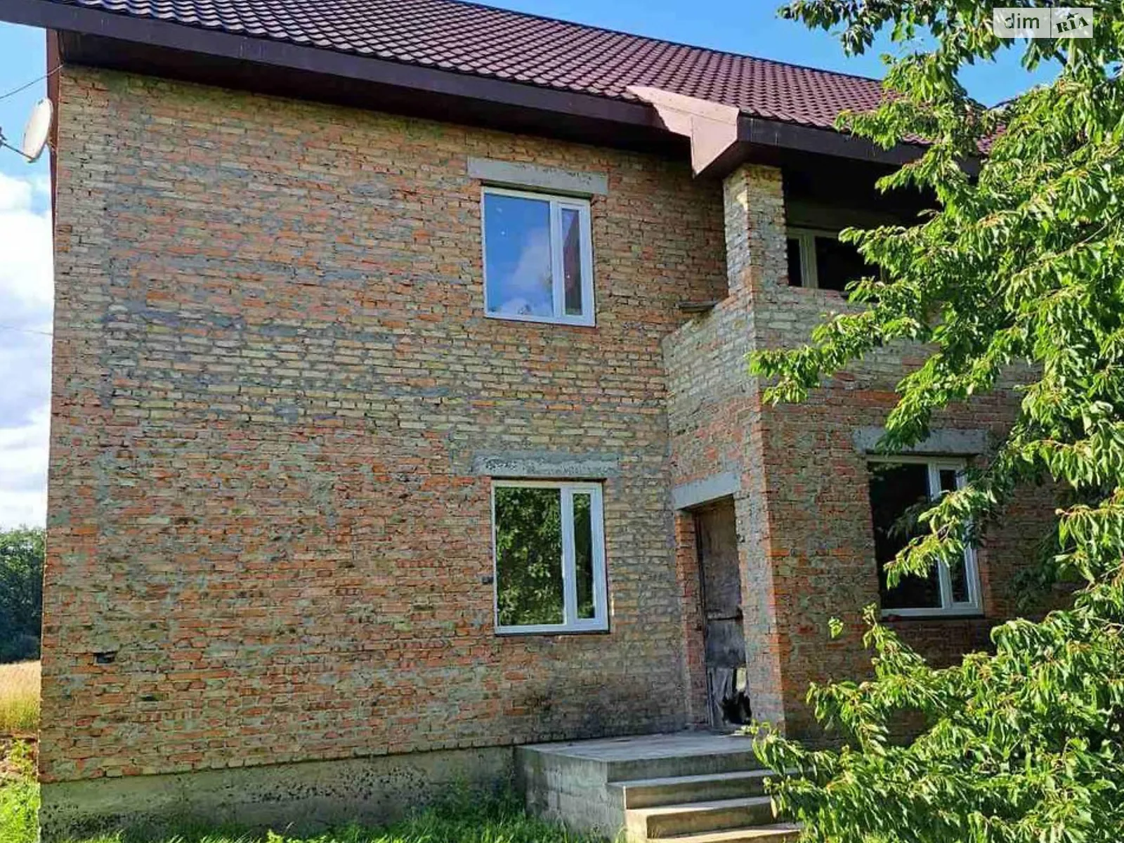 Продается дом на 2 этажа 182 кв. м с подвалом, цена: 29000 $ - фото 1