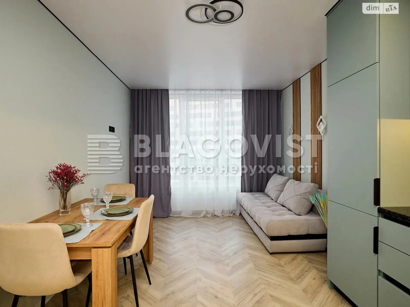 Продается 1-комнатная квартира 43 кв. м в Киеве, ул. Всеволода Змиенко, 15/23 - фото 1