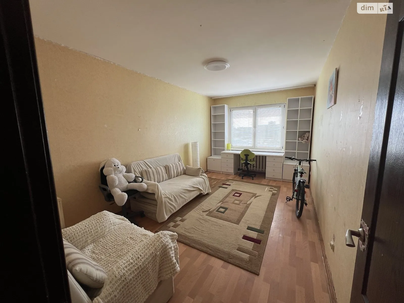 Продается 3-комнатная квартира 90.5 кв. м в Киеве, ул. Милославская, 4 - фото 1