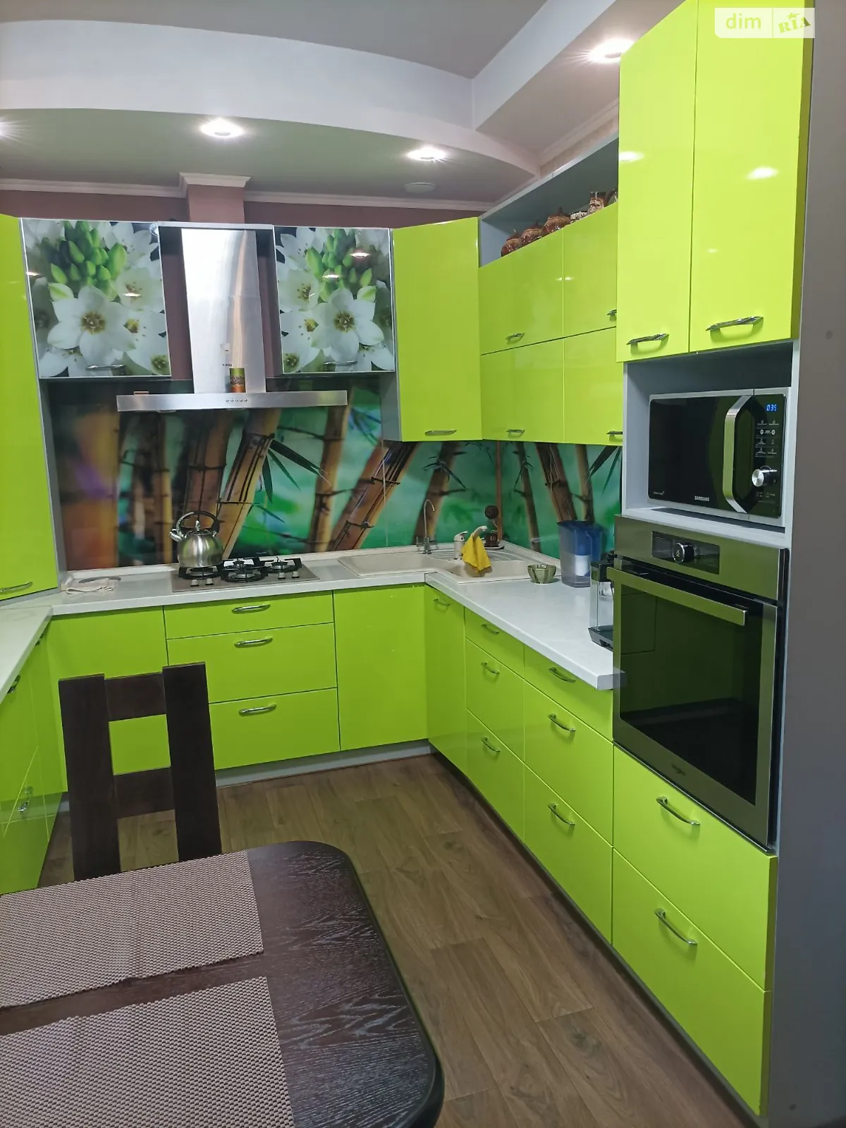 Продается дом на 2 этажа 153.2 кв. м с подвалом, цена: 100000 $ - фото 1