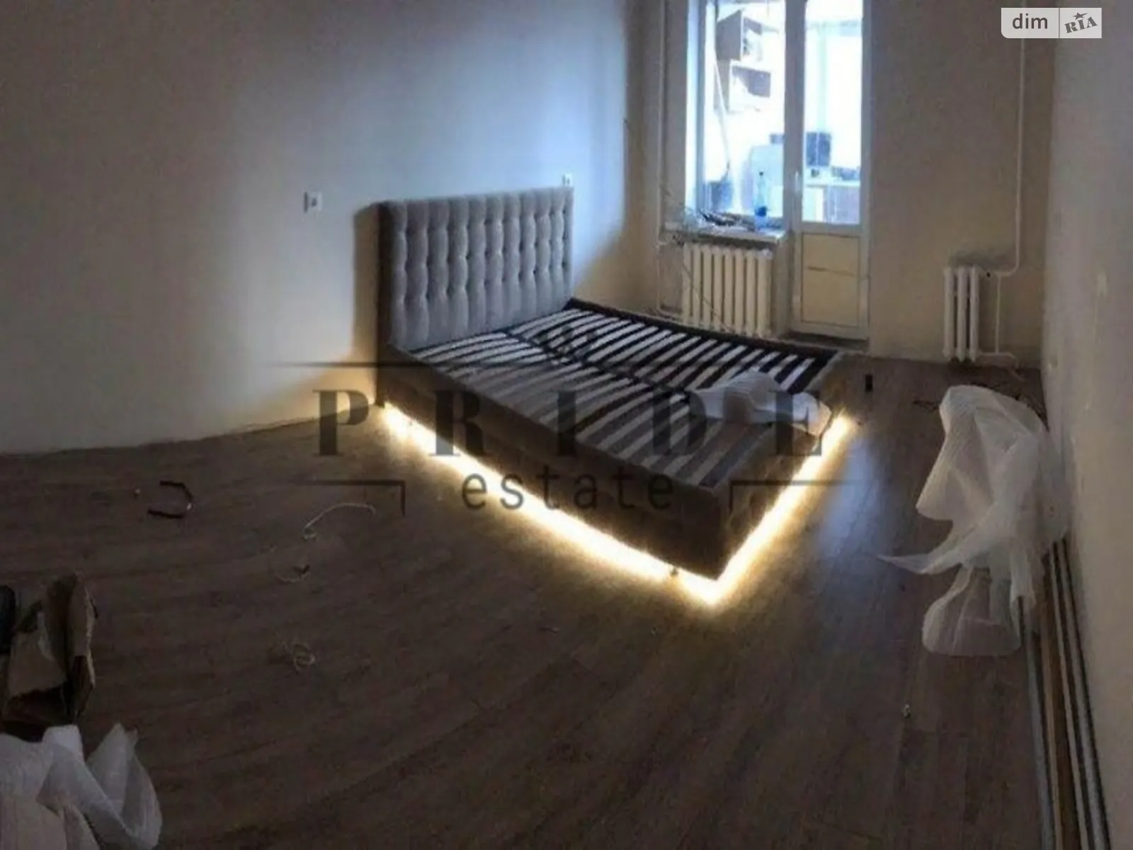 Продається 1-кімнатна квартира 42.2 кв. м у Києві, вул. Драгоманова, 1К - фото 1