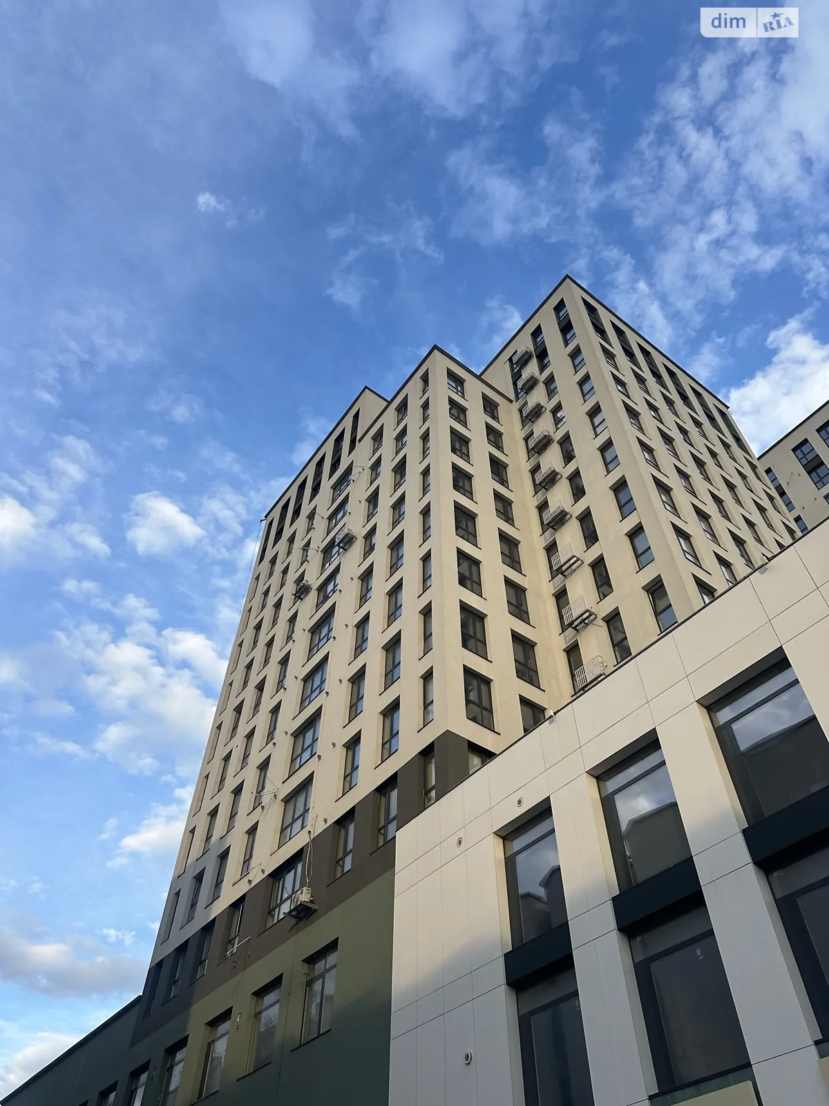 Сдается в аренду помещения свободного назначения 57.4 кв. м в 14-этажном здании, цена: 650 $ - фото 1