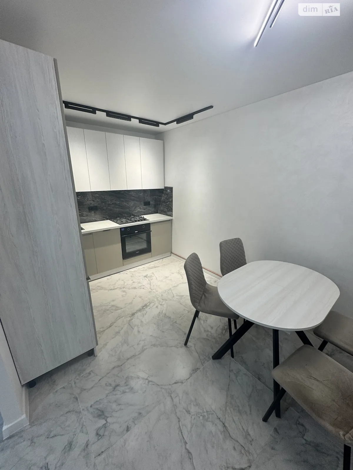 2-комнатная квартира 58 кв. м в Тернополе, просп. Злуки - фото 1