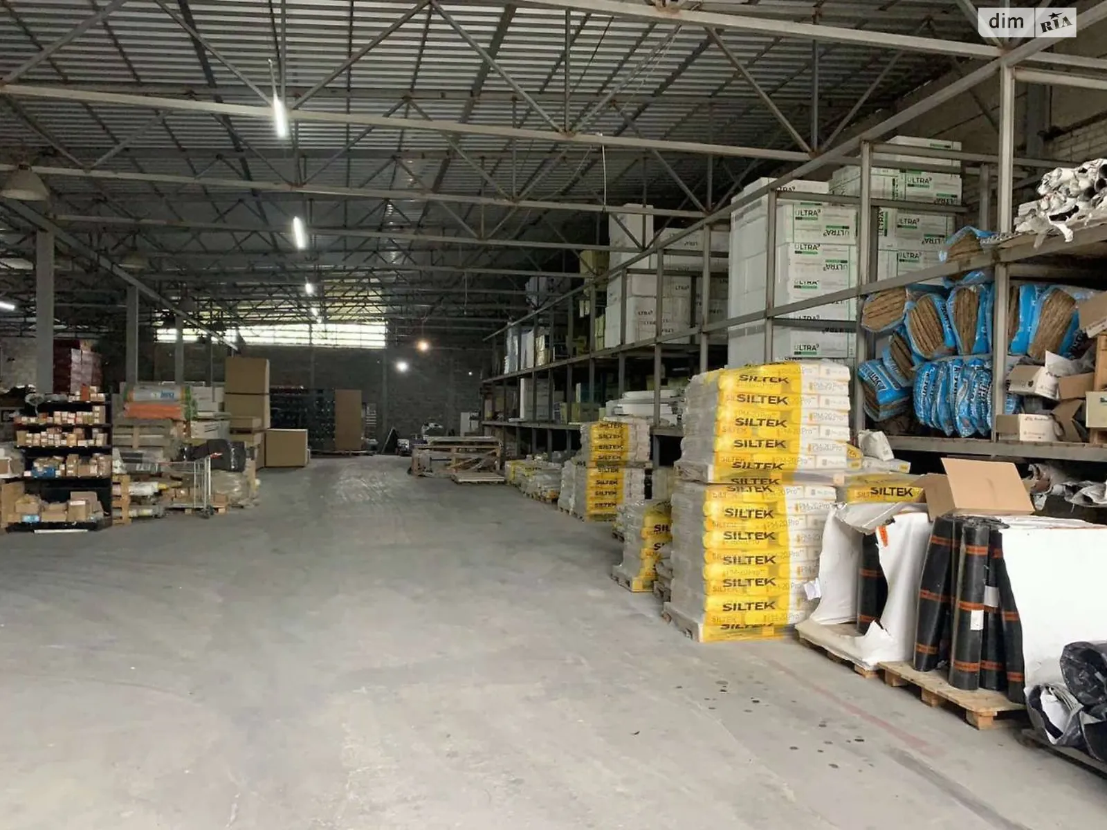 Сдается в аренду помещения свободного назначения 700 кв. м в 1-этажном здании, цена: 75000 грн - фото 1