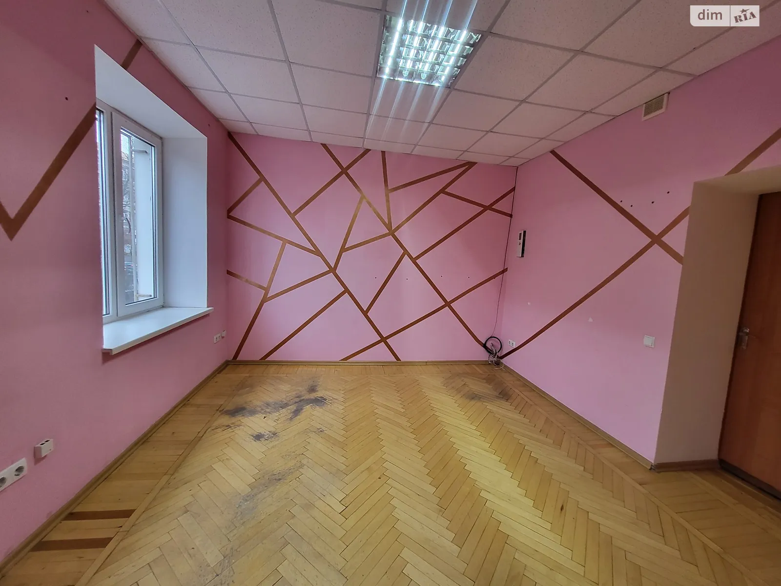 Здається в оренду офіс 13 кв. м в бізнес-центрі, цена: 3120 грн - фото 1