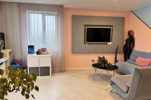 Продаж квартири, Одеса, р‑н. Приморський, Середньофонтанська вулиця, буд. 30/1