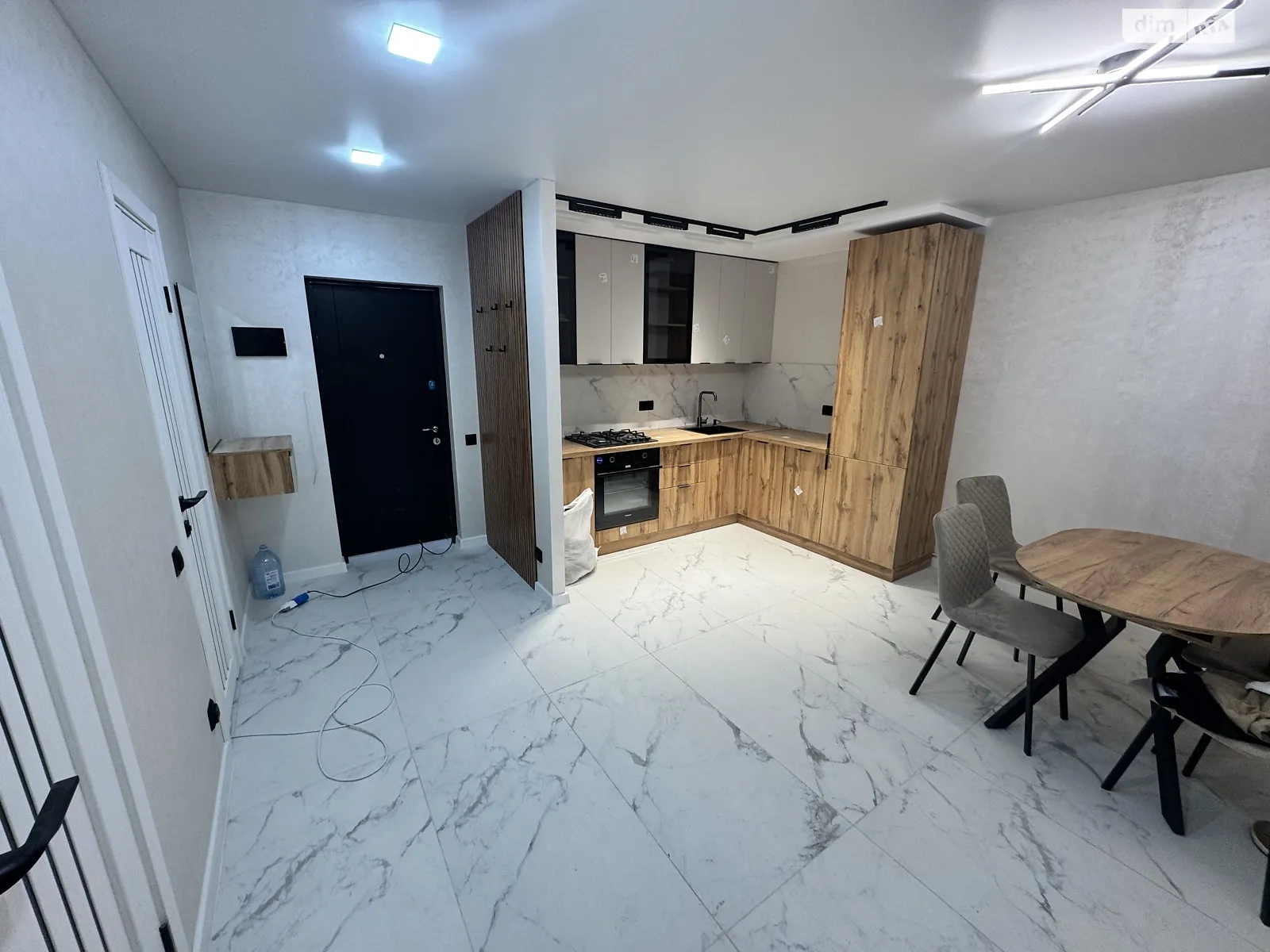 2-комнатная квартира 58 кв. м в Тернополе, ул. Смакулы - фото 1