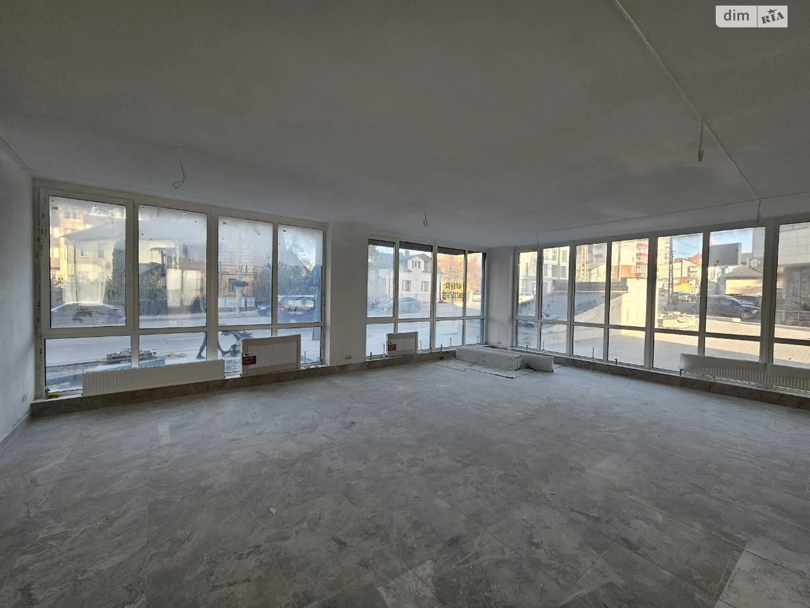 Сдается в аренду помещения свободного назначения 170 кв. м в 10-этажном здании, цена: 85000 грн - фото 1