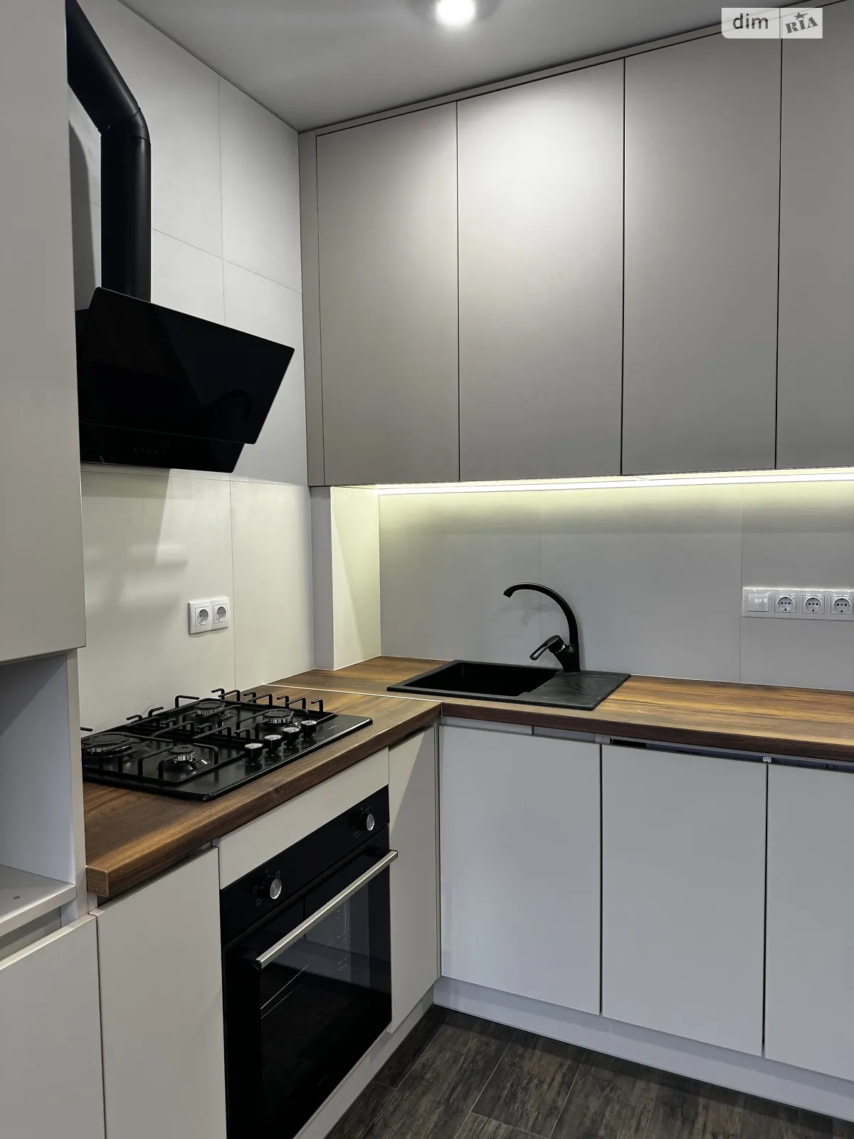 Продается 1-комнатная квартира 35 кв. м в Ирпене, ул. Соборная(ІІІ Интернационала), 2К/26 - фото 1