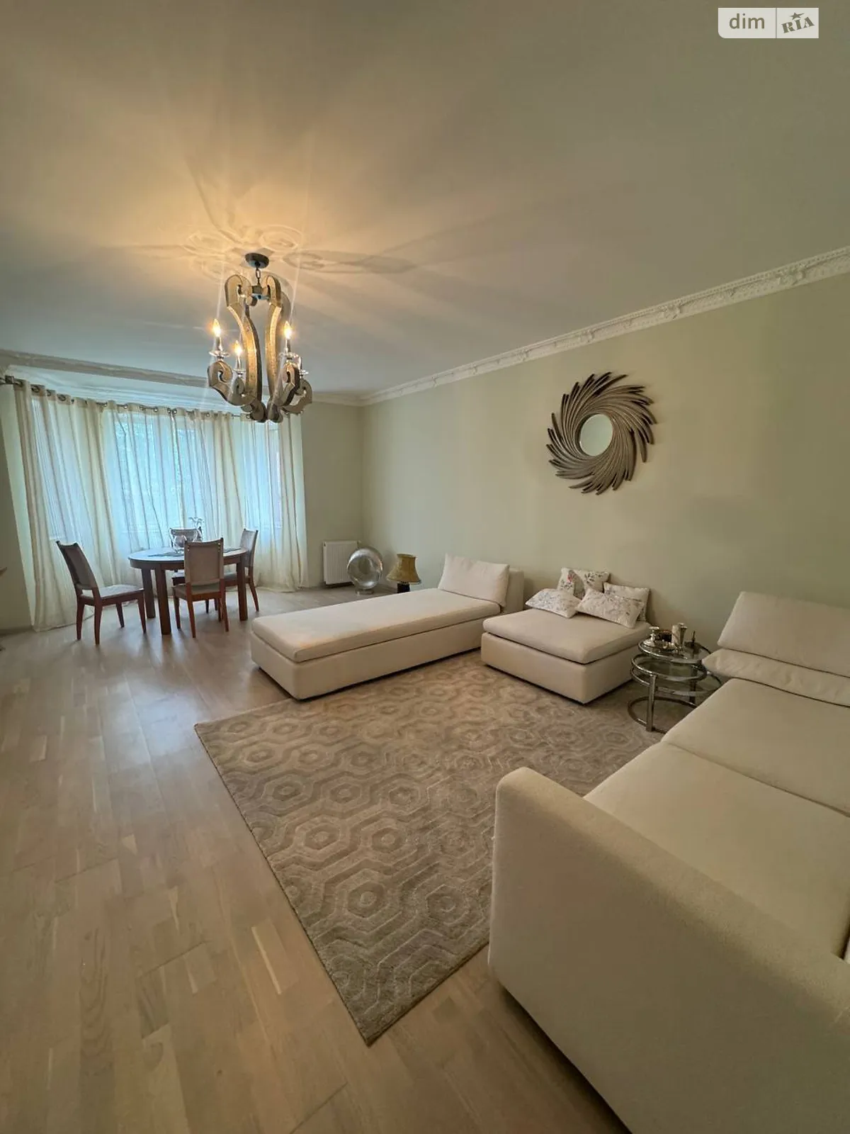 Продается дом на 2 этажа 298.7 кв. м с садом, цена: 194000 $ - фото 1