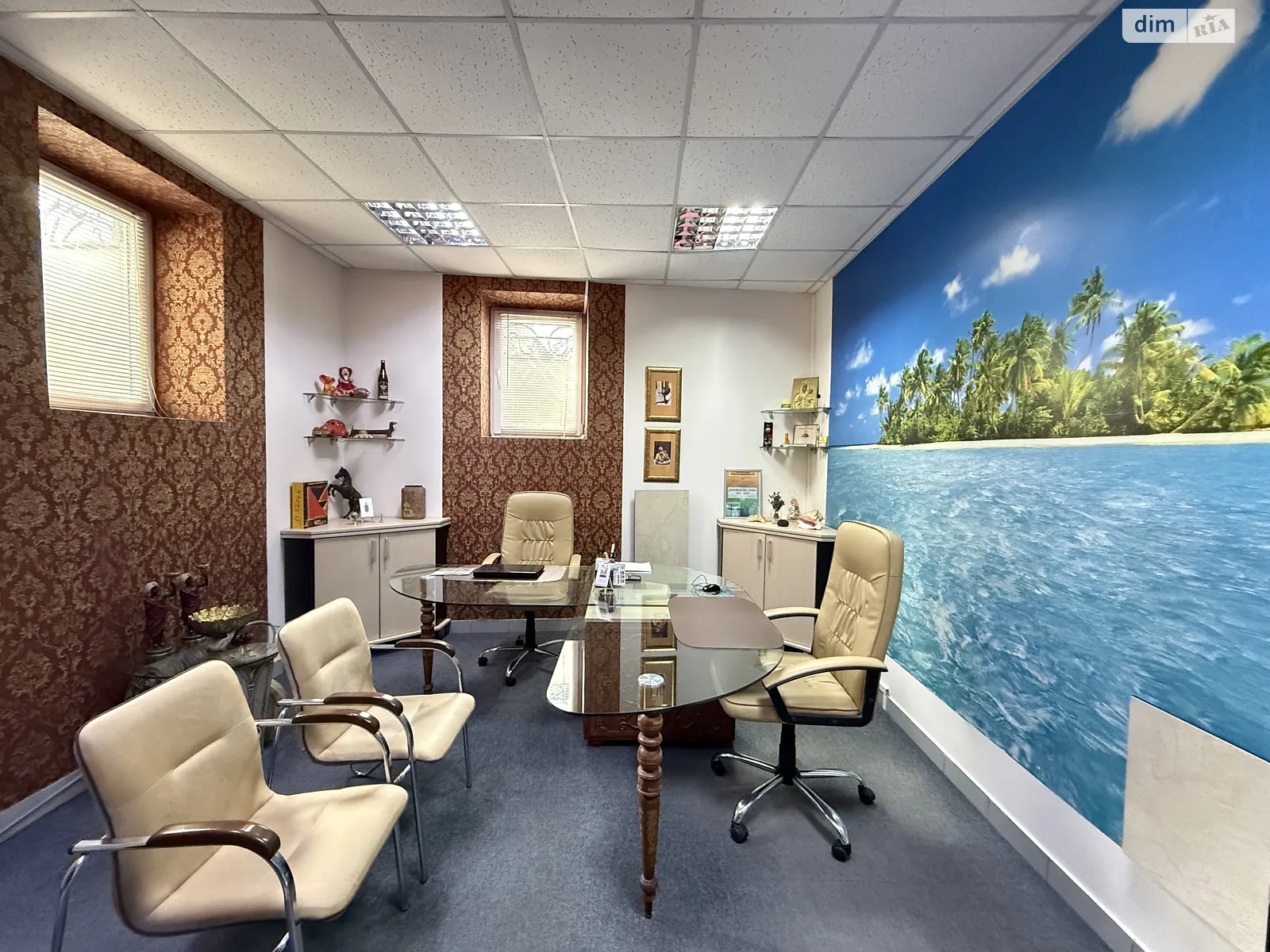 Сдается в аренду офис 40 кв. м в бизнес-центре, цена: 15000 грн - фото 1