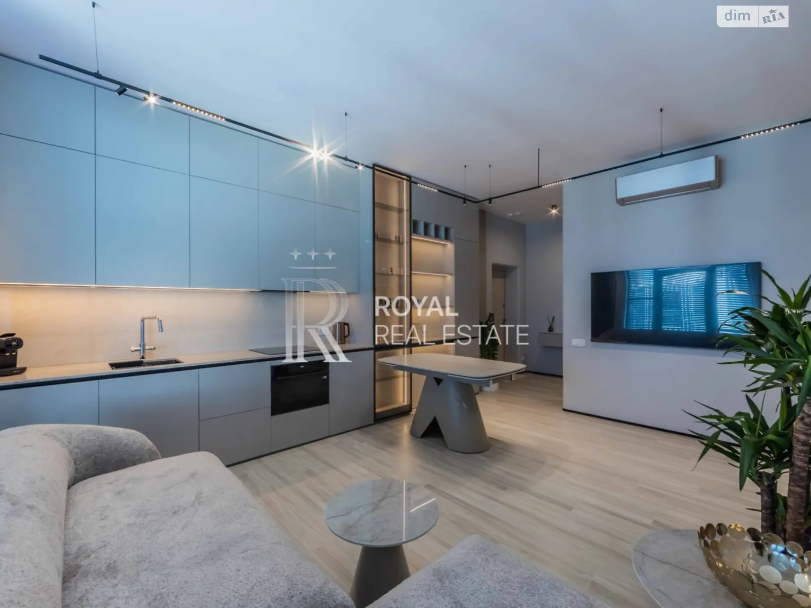 Продается 2-комнатная квартира 79 кв. м в Киеве, ул. Андрея Верхогляда(Драгомирова), 19А - фото 1