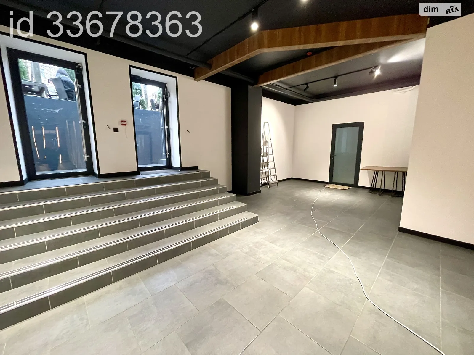 Сдается в аренду объект сферы услуг 60 кв. м в 4-этажном здании, цена: 800 $ - фото 1