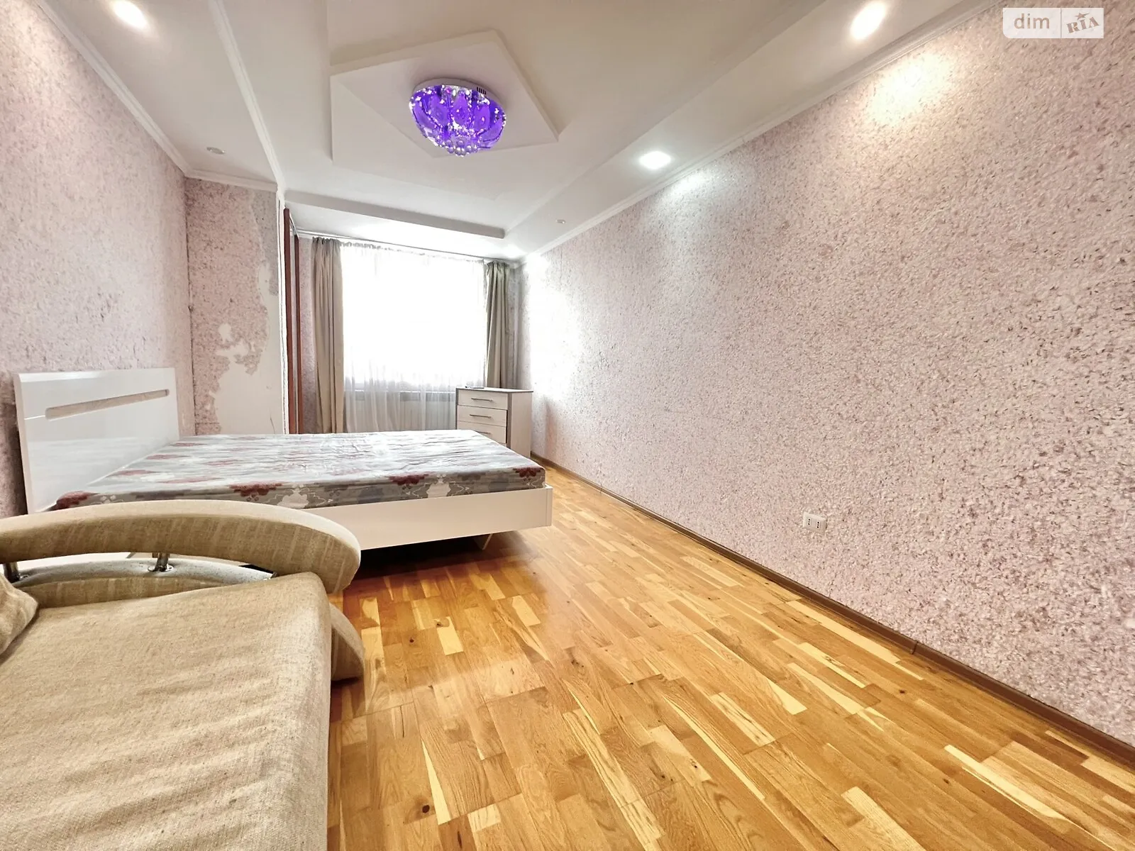 2-комнатная квартира 68 кв. м в Тернополе, ул. Хмельницкого Богдана - фото 1