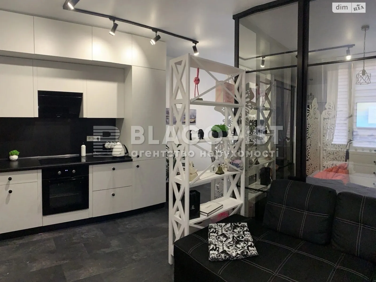 Продается 1-комнатная квартира 32.3 кв. м в Киеве, ул. Юрия Липы, 6 - фото 1