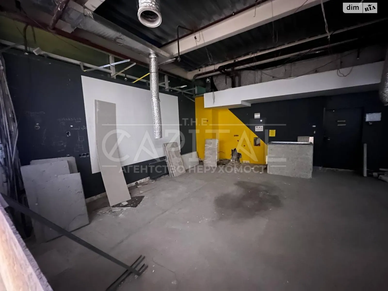 Сдается в аренду офис 78 кв. м в бизнес-центре, цена: 1600 $ - фото 1