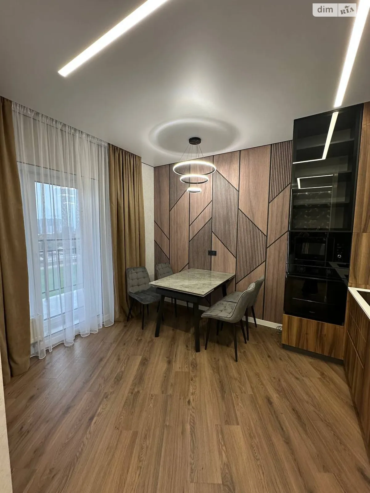 Продается 1-комнатная квартира 42 кв. м в Одессе, ул. Краснова, 1А - фото 1