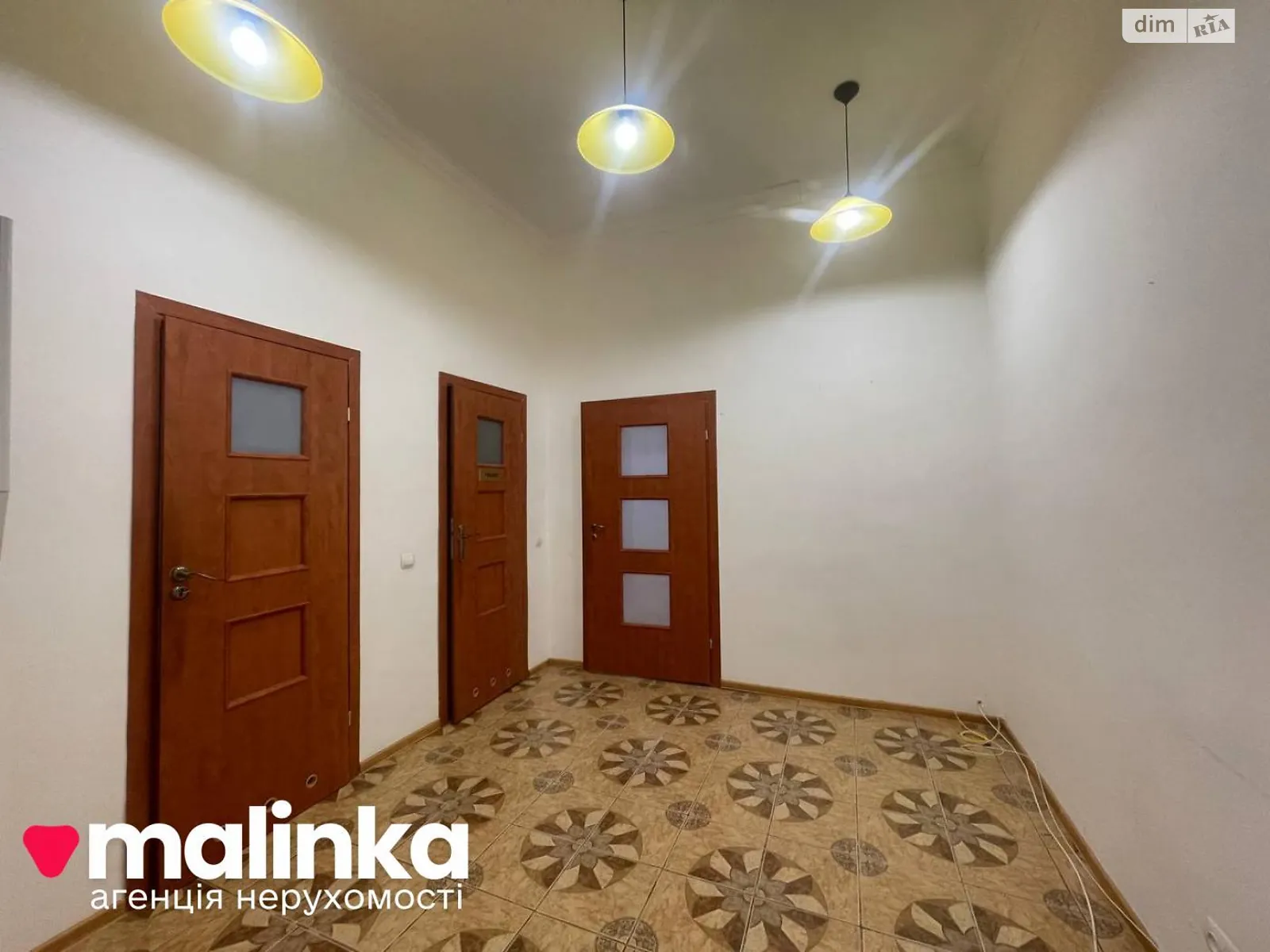 Сдается в аренду помещения свободного назначения 43 кв. м в 3-этажном здании, цена: 14000 грн - фото 1