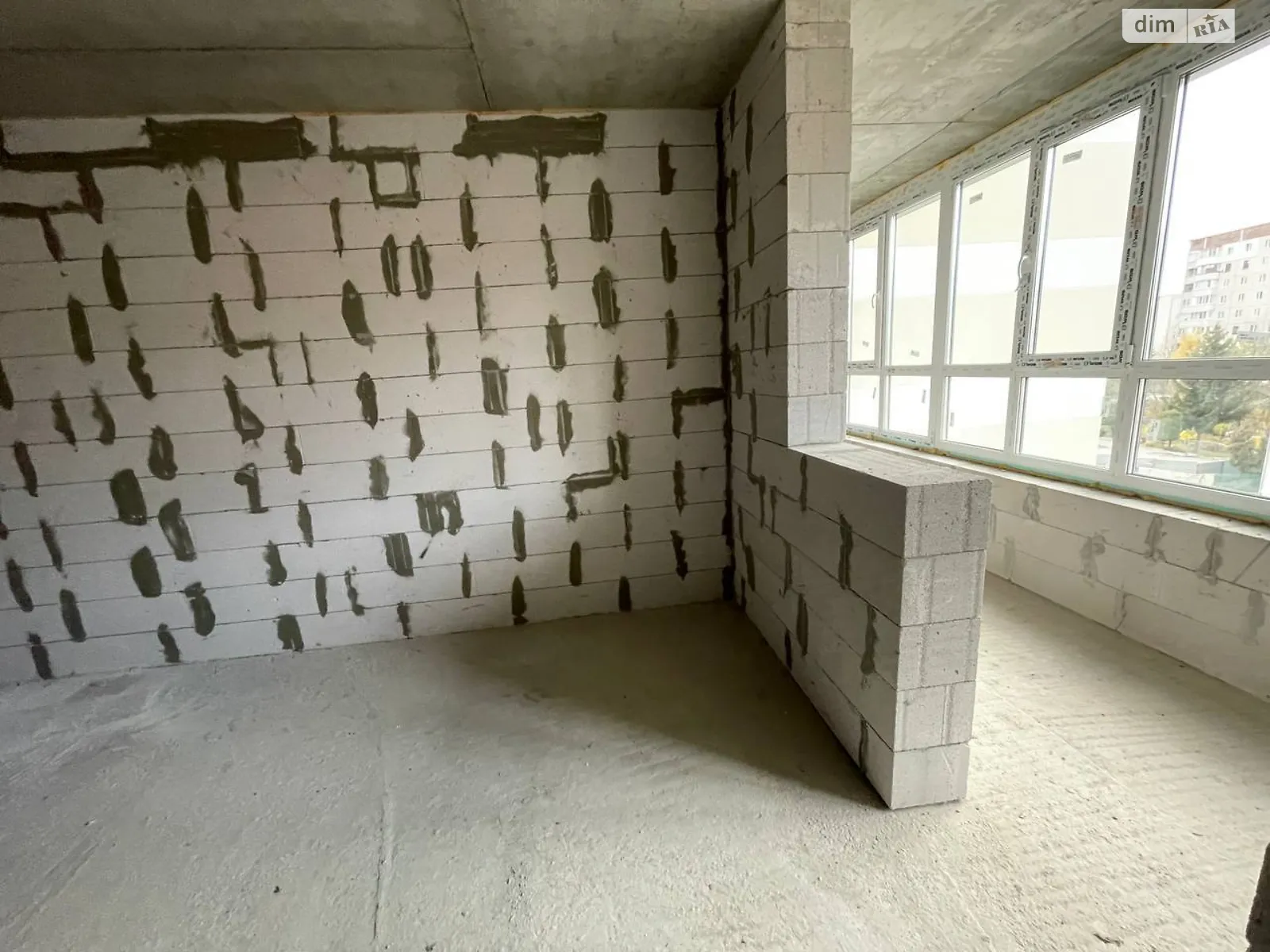 2-кімнатна квартира 72.2 кв. м у Тернополі, вул. Тролейбусна - фото 1