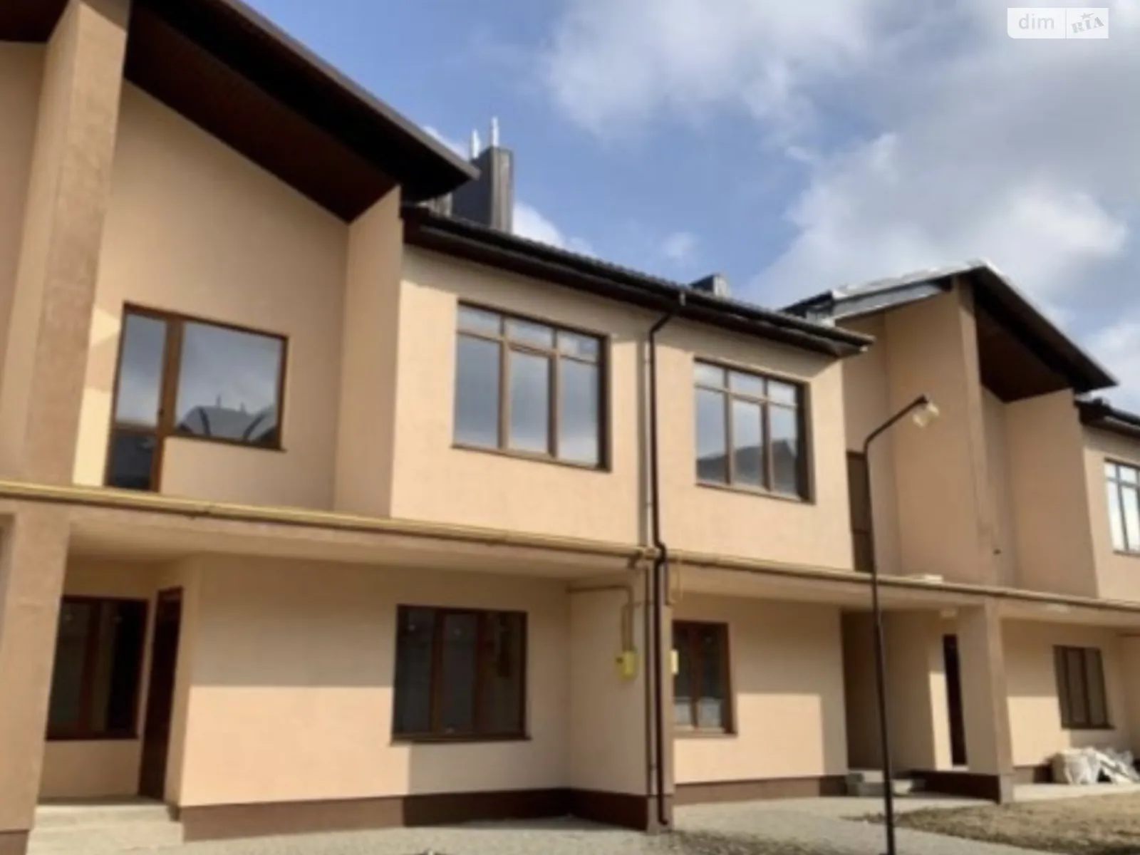 Продается дом на 2 этажа 100 кв. м с мебелью, цена: 90000 $ - фото 1