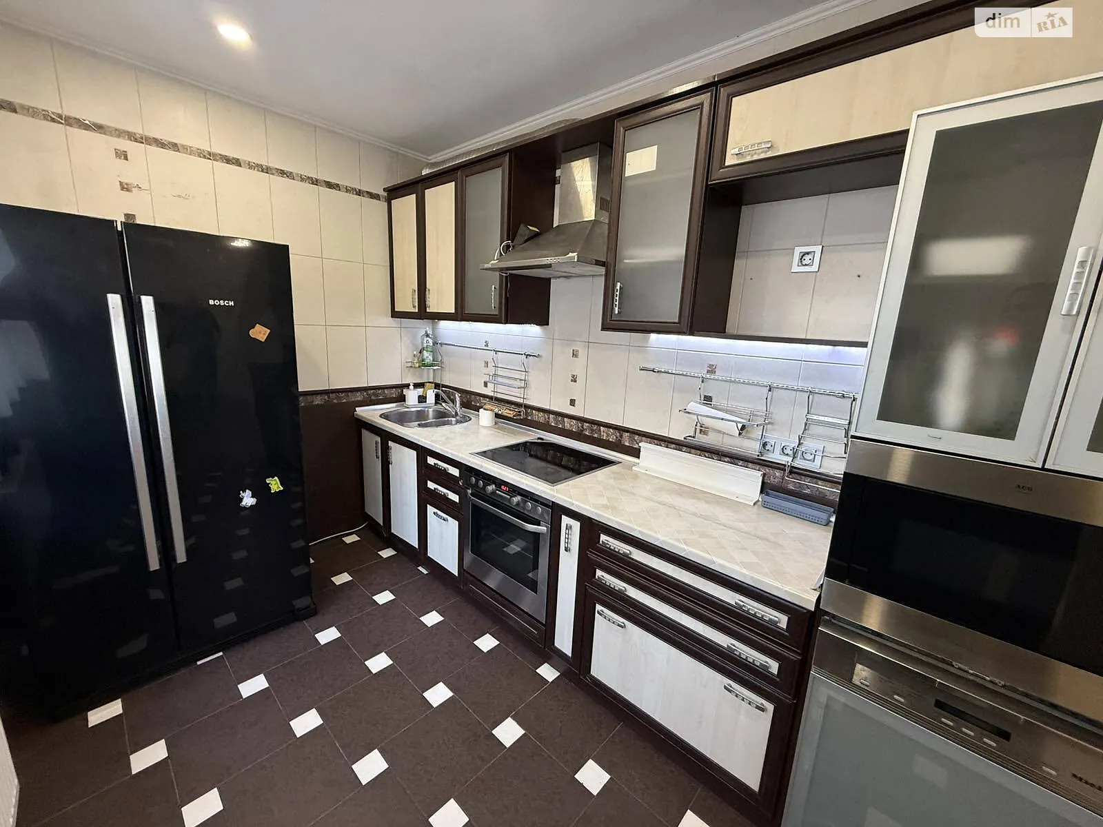 Продается 3-комнатная квартира 67.7 кв. м в Харькове, цена: 52500 $ - фото 1