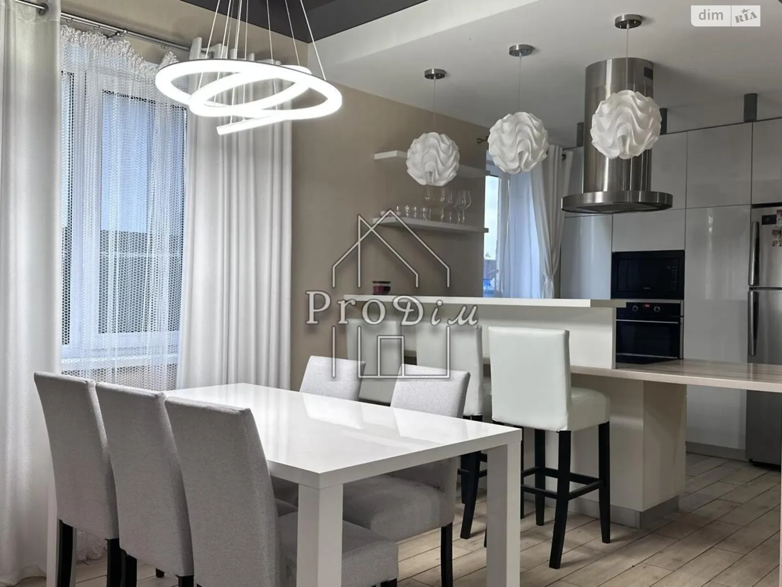 Продается дом на 2 этажа 111 кв. м с бассейном, цена: 158000 $ - фото 1