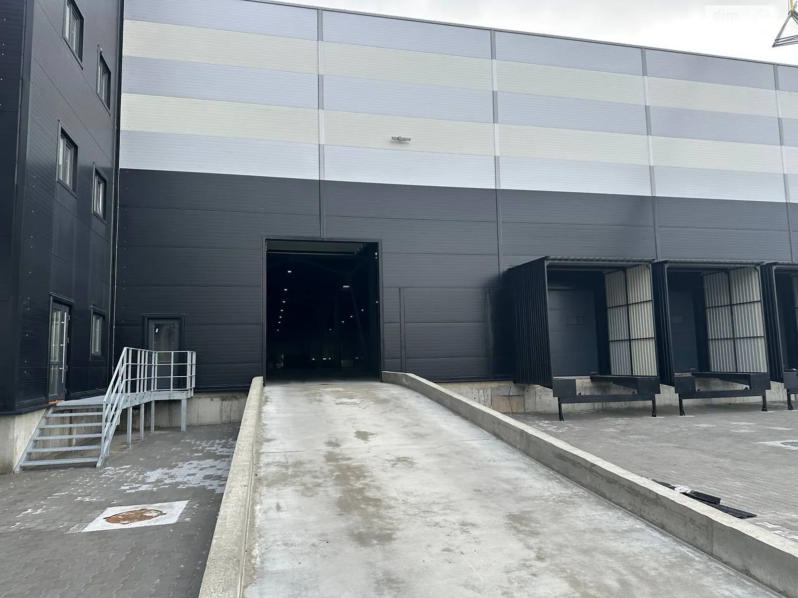 Сдается в аренду объект сферы услуг 2900 кв. м в 1-этажном здании, цена: 17400 $ - фото 1